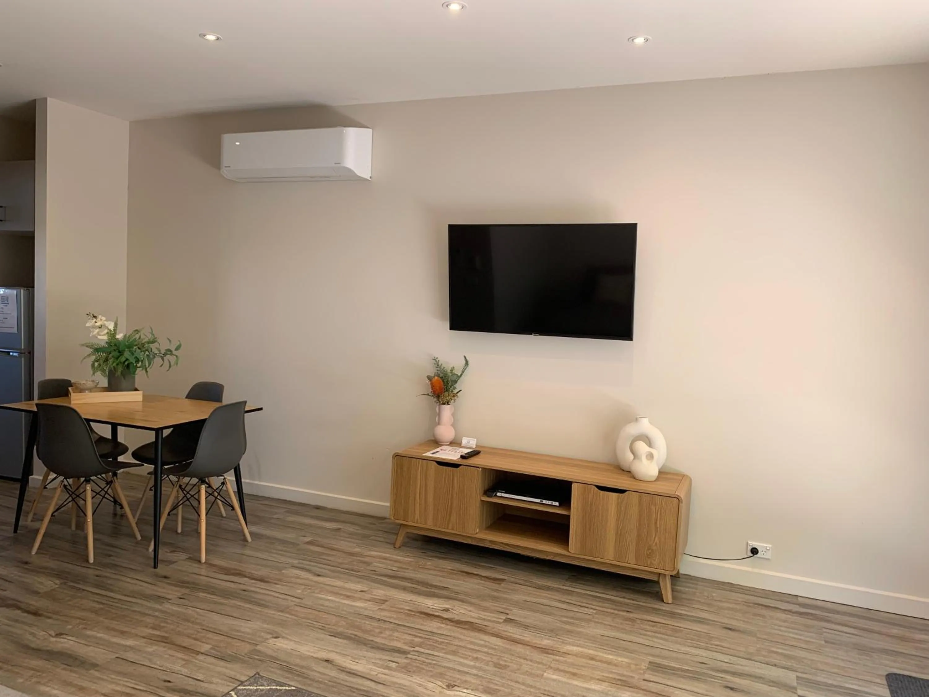 Shepparton Lakeside Serviced Apartment