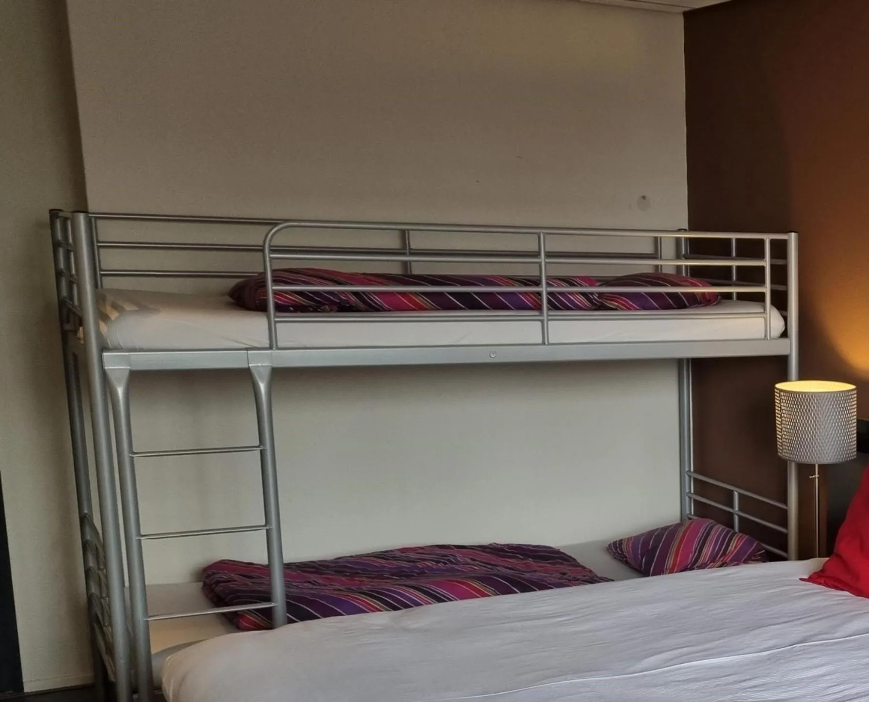bunk bed, Bed in City Hotel Winschoten