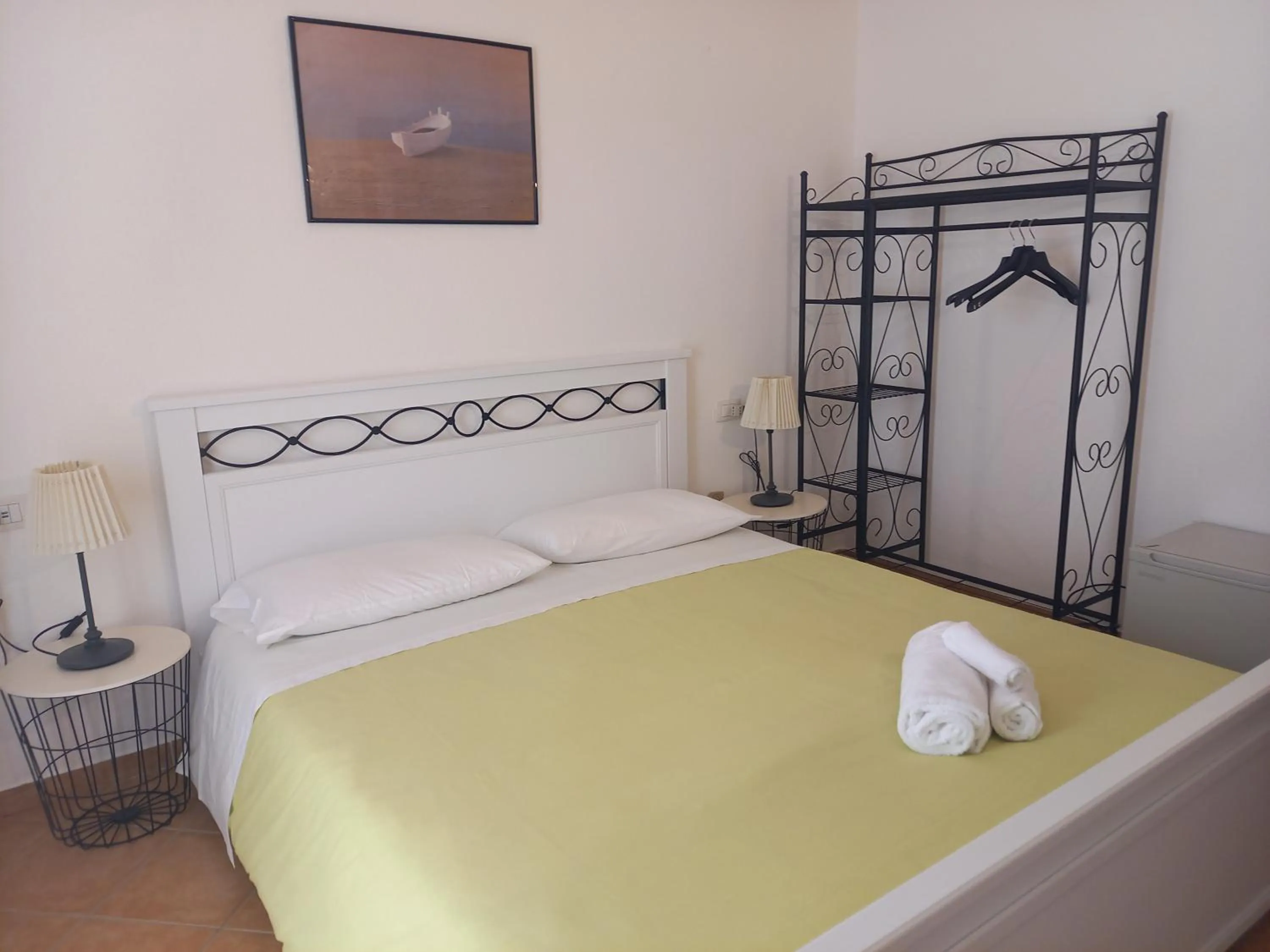 Bed in L'Alloggio-Not just rooms