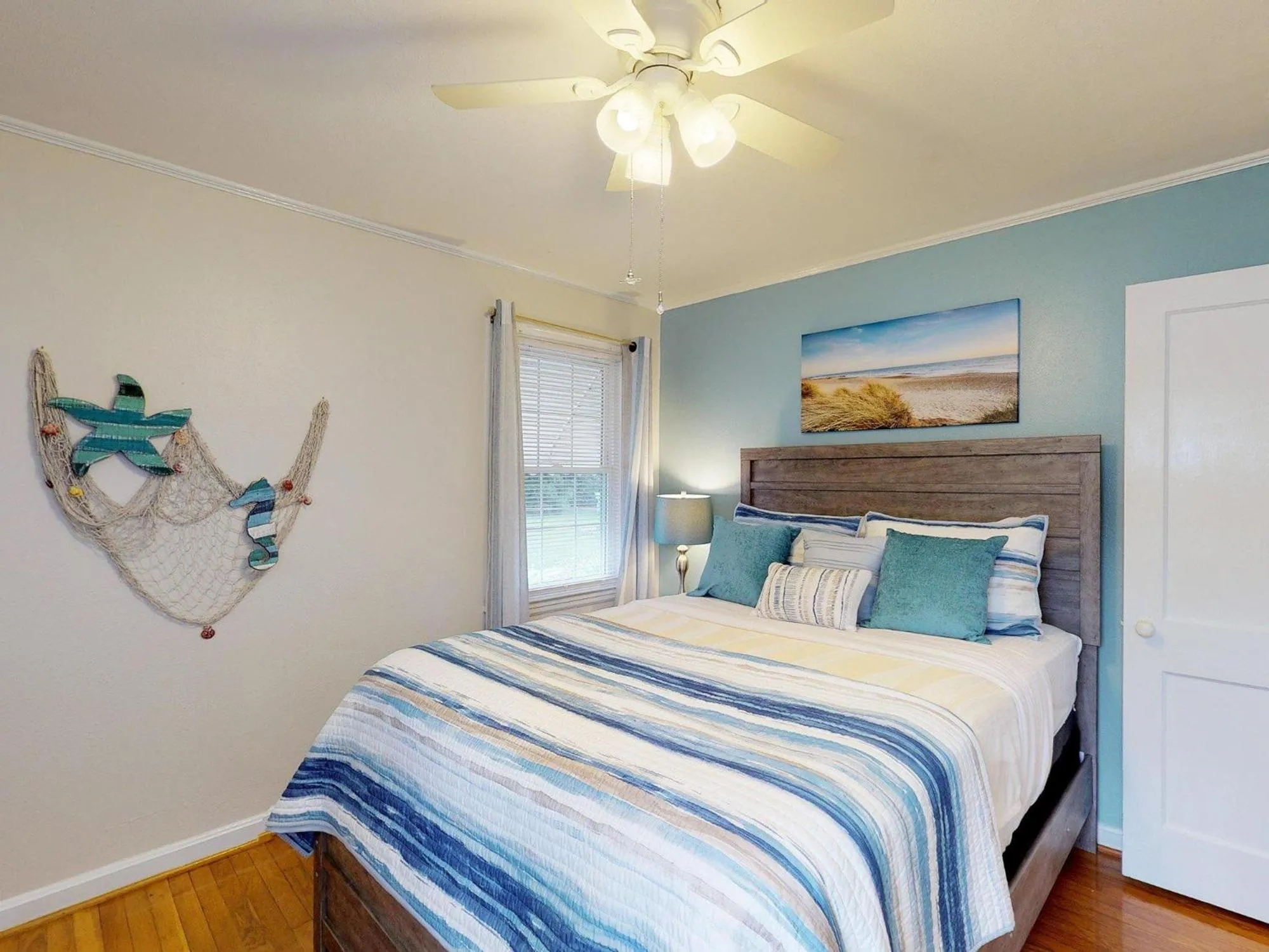 Bed in Thunderbolt Cottage