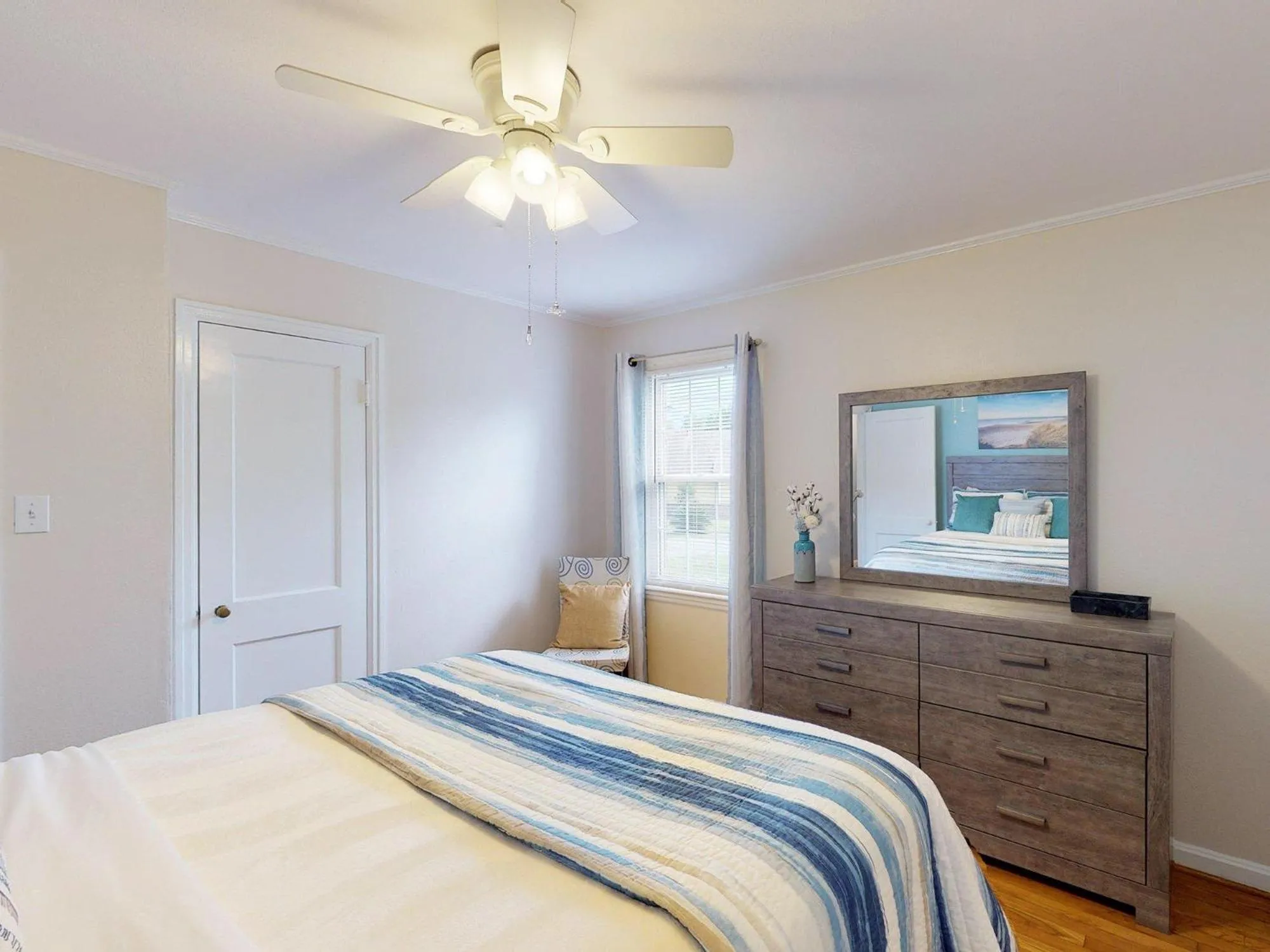 Bed in Thunderbolt Cottage
