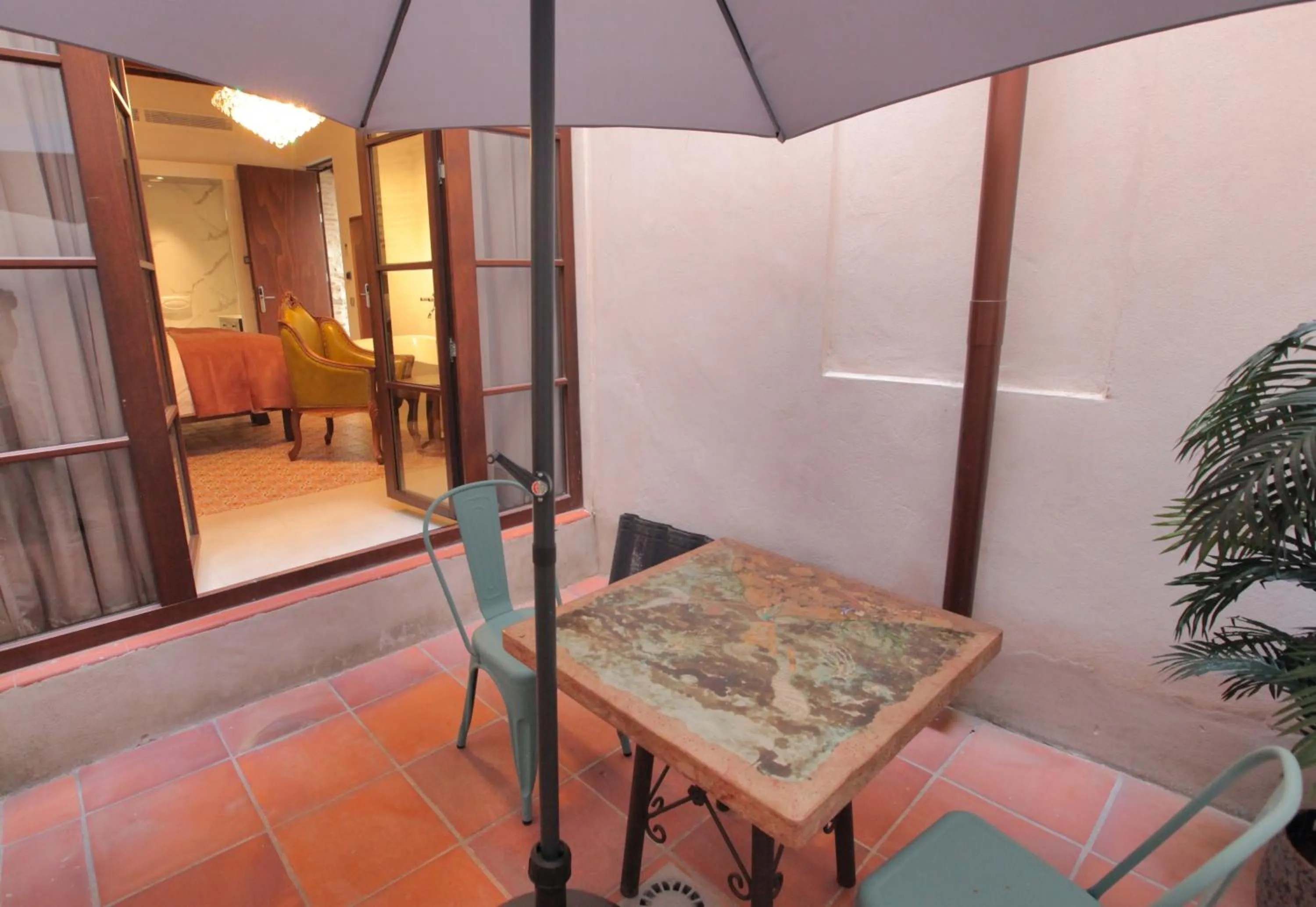 Balcony/Terrace in Anahita Boutique Hotel