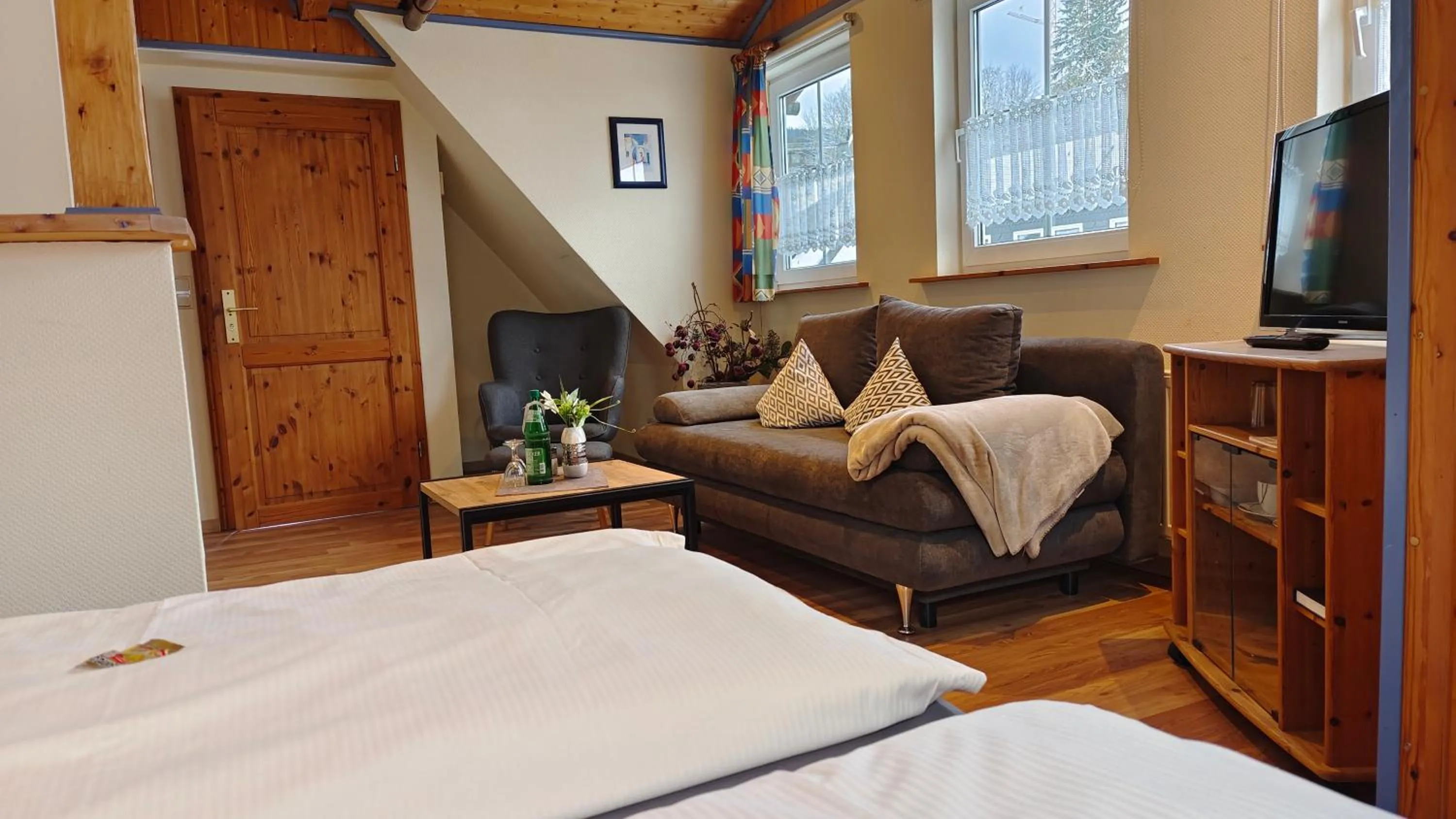 Photo of the whole room, Bed in Hotel Garni "Zur Alten Post"