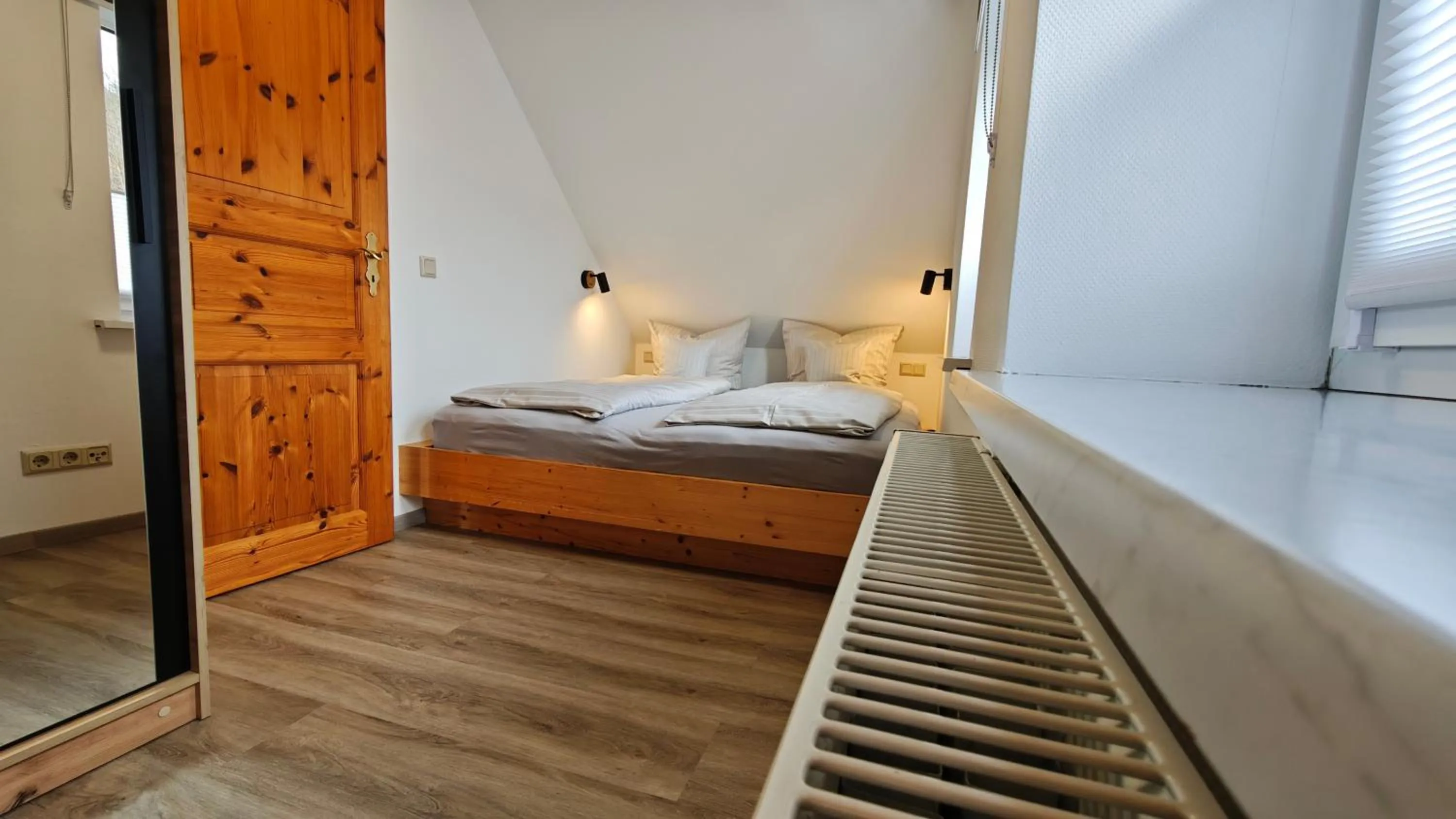 Bedroom, Bed in Hotel Garni "Zur Alten Post"