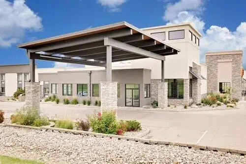 Facade/entrance in Brookings Inn Facade/entrance in Brookings Inn