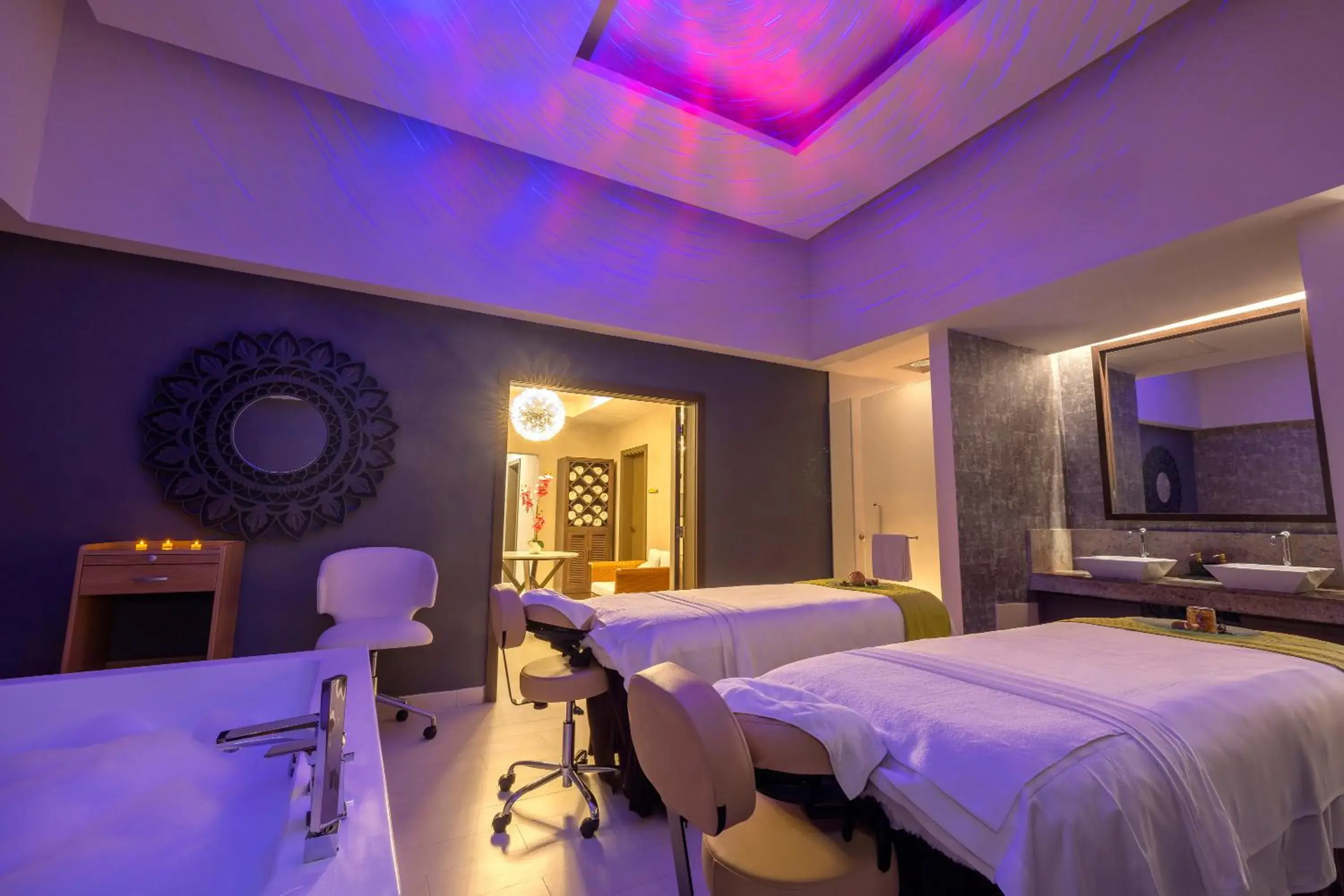 Spa and wellness centre/facilities, Bed in Royalton Hideaway Blue Waters, An Autograph Collection All-Inclusive Resort - Adults Only Spa and wellness centre/facilities, Bed in Royalton Hideaway Blue Waters, An Autograph Collection All-Inclusive Resort - Adults Only