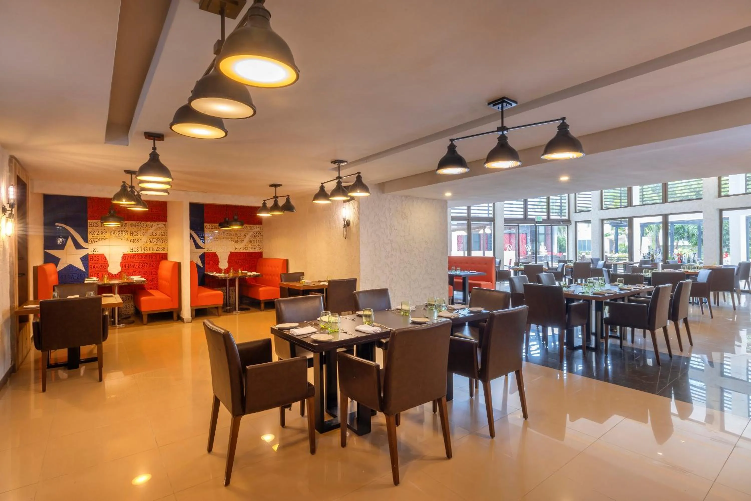 Restaurant/places to eat in Royalton Hideaway Blue Waters, An Autograph Collection All-Inclusive Resort - Adults Only