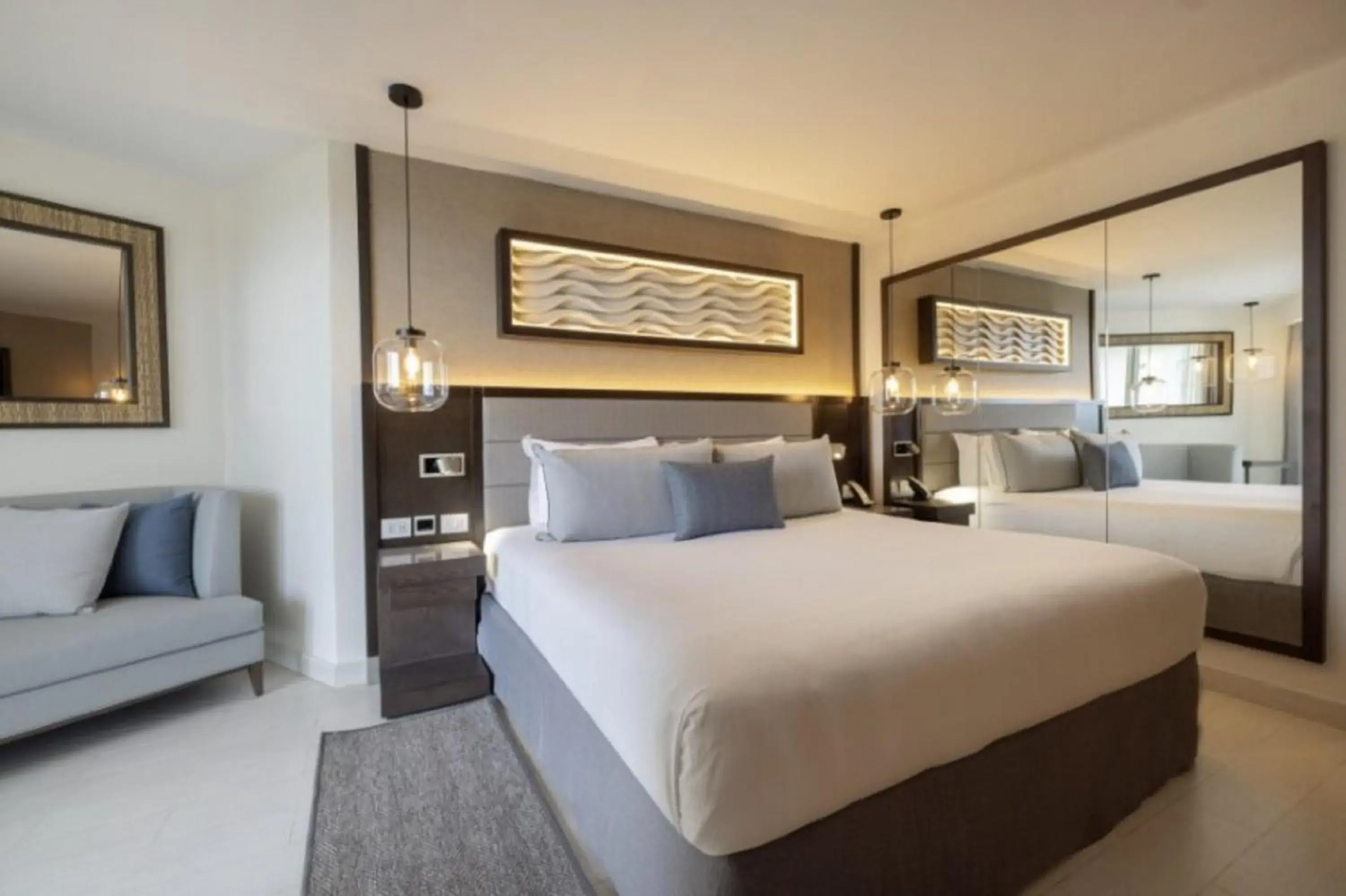 Luxury Room - single occupancy in Royalton Hideaway Blue Waters, An Autograph Collection All-Inclusive Resort - Adults Only Luxury Room - single occupancy in Royalton Hideaway Blue Waters, An Autograph Collection All-Inclusive Resort - Adults Only