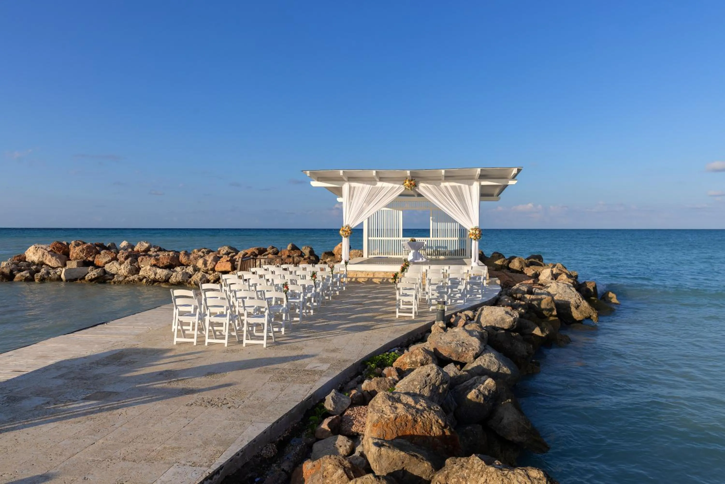 wedding in Royalton Hideaway Blue Waters, An Autograph Collection All-Inclusive Resort - Adults Only