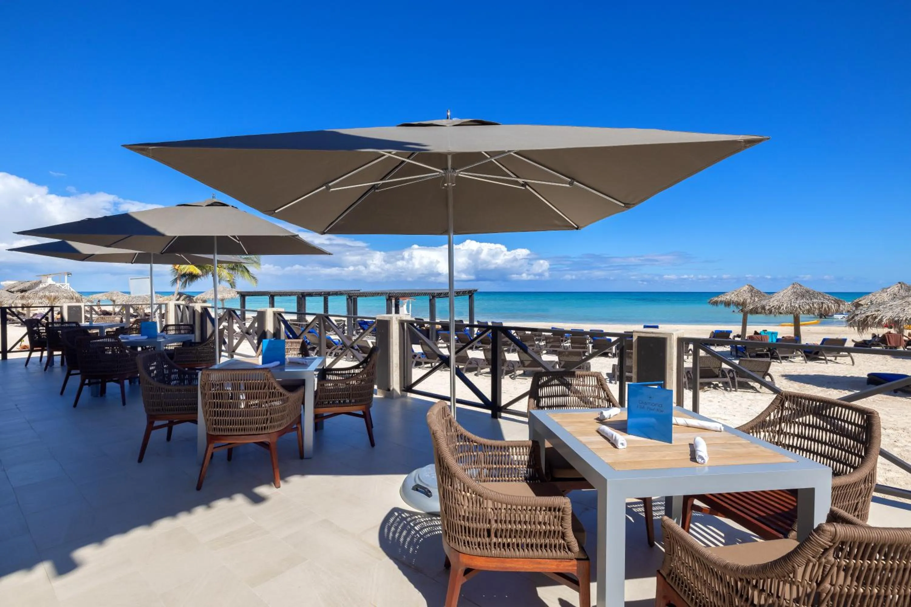 Lounge or bar in Royalton Hideaway Blue Waters, An Autograph Collection All-Inclusive Resort - Adults Only