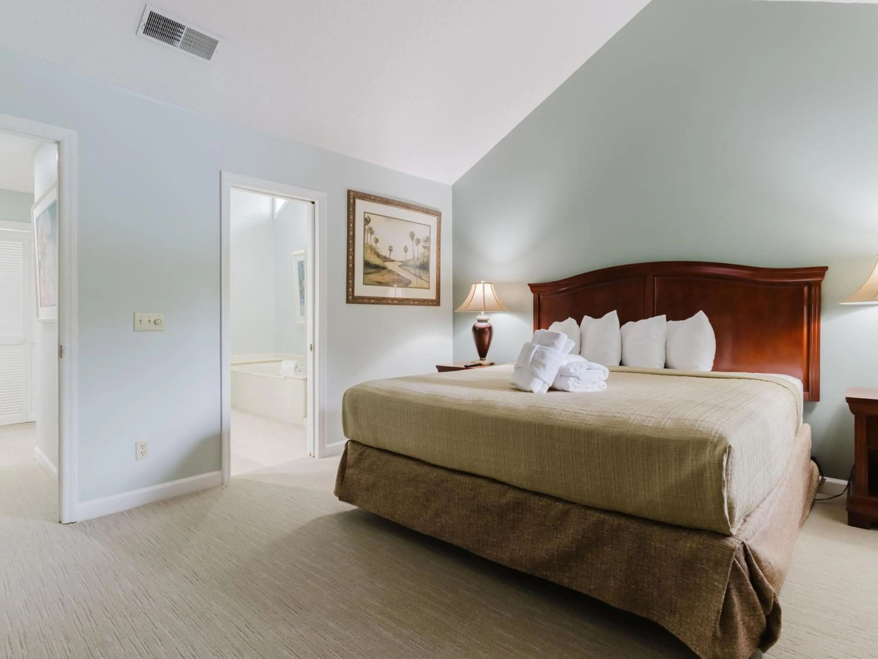 Bed in Southwind II at Shipyard
