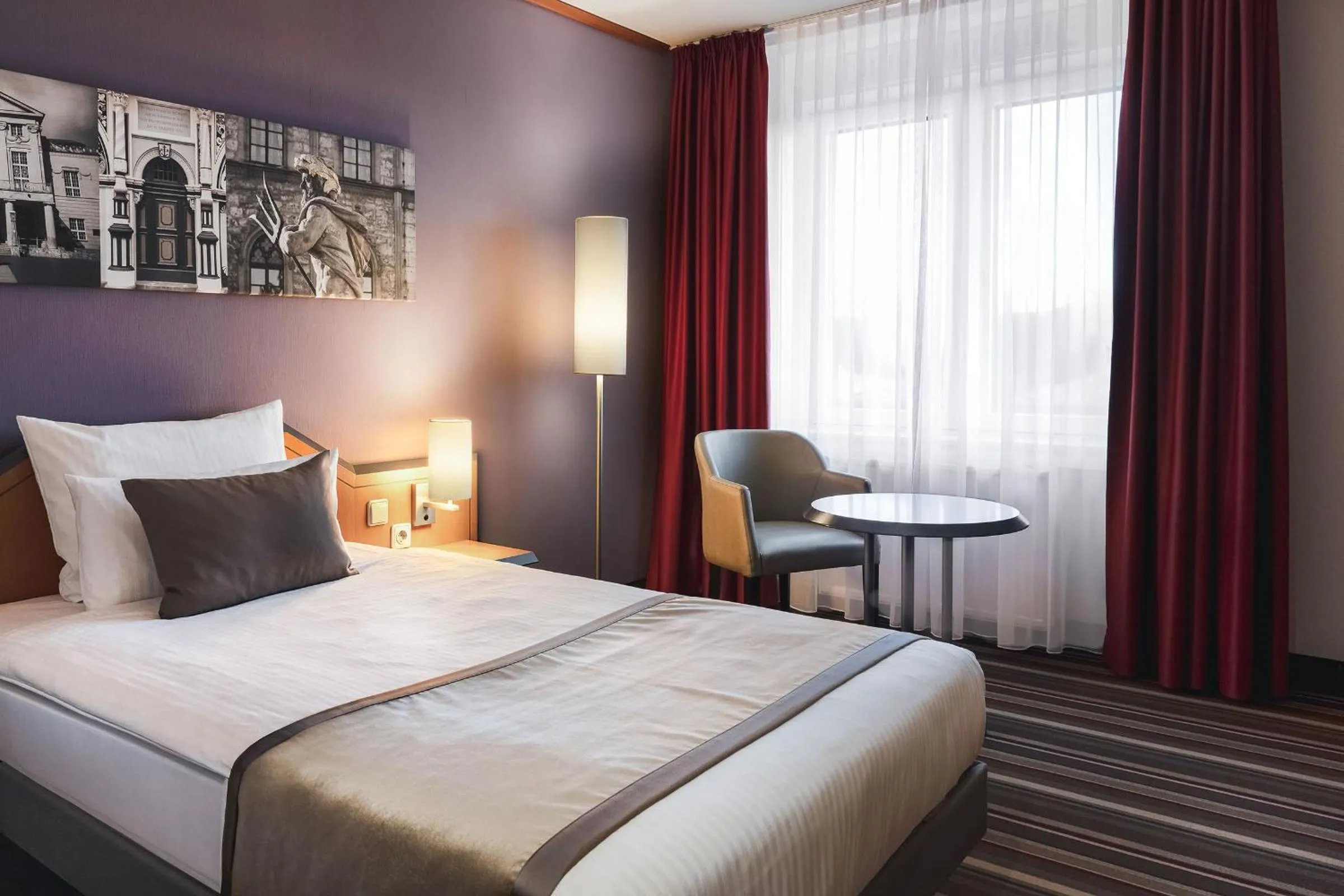 Bed in Leonardo Hotel Weimar