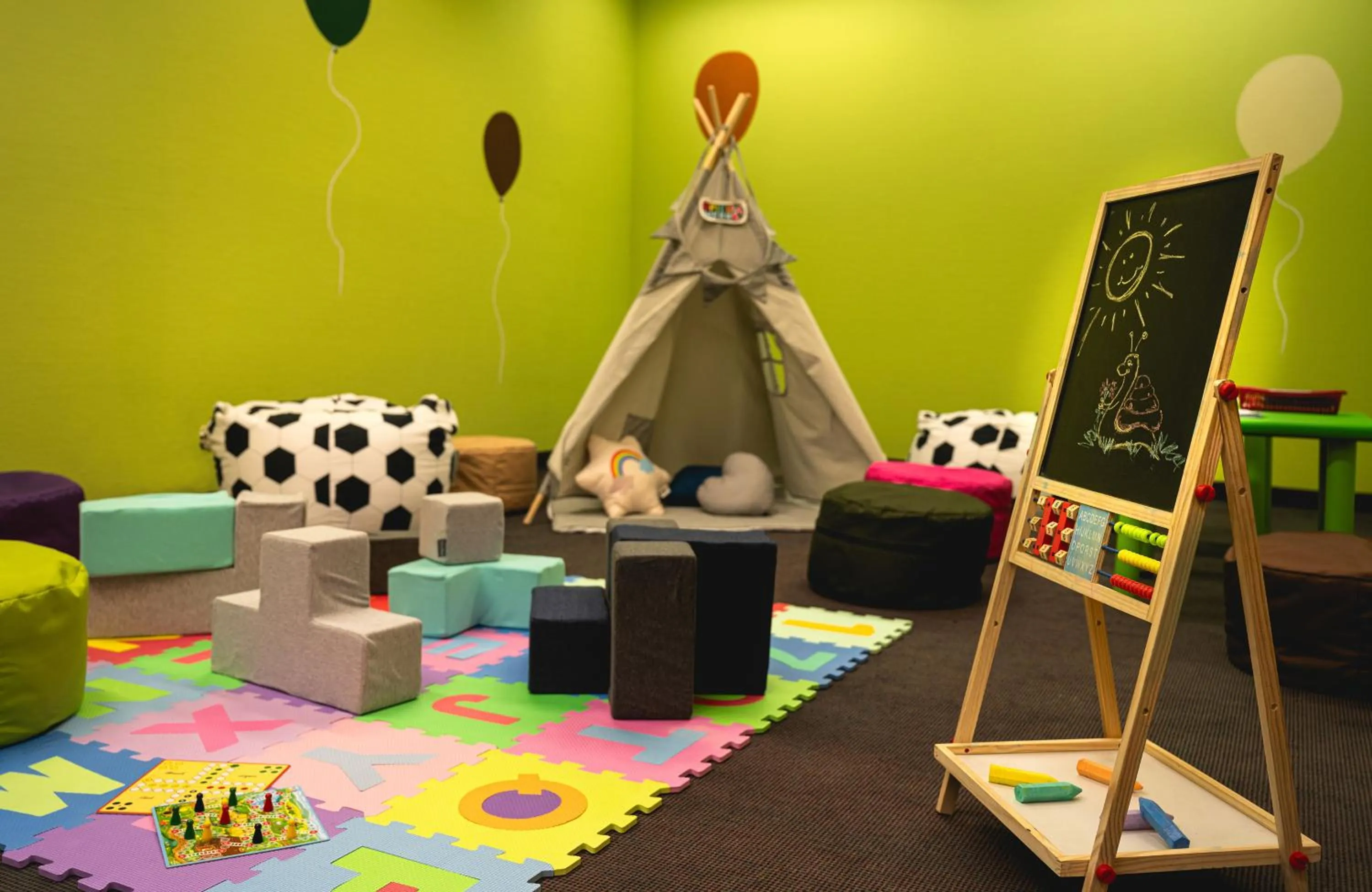 Kids's club in Leonardo Hotel Weimar