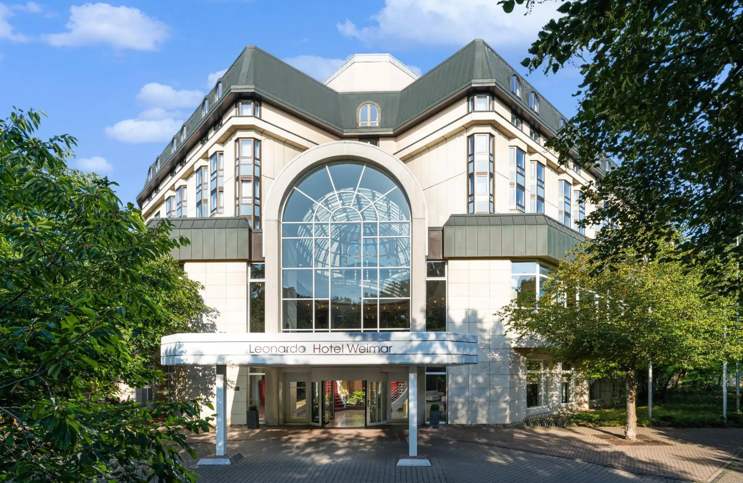 Property building in Leonardo Hotel Weimar Property building in Leonardo Hotel Weimar