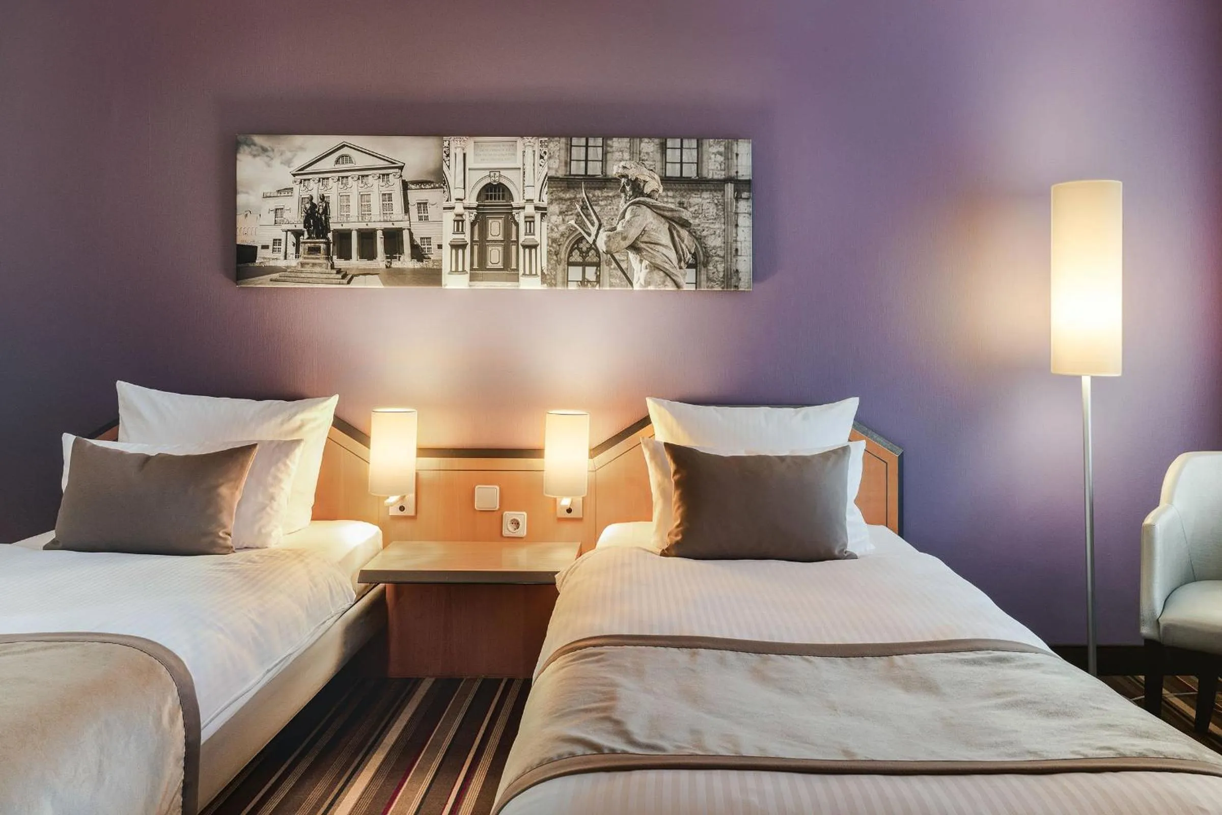 Photo of the whole room, Bed in Leonardo Hotel Weimar