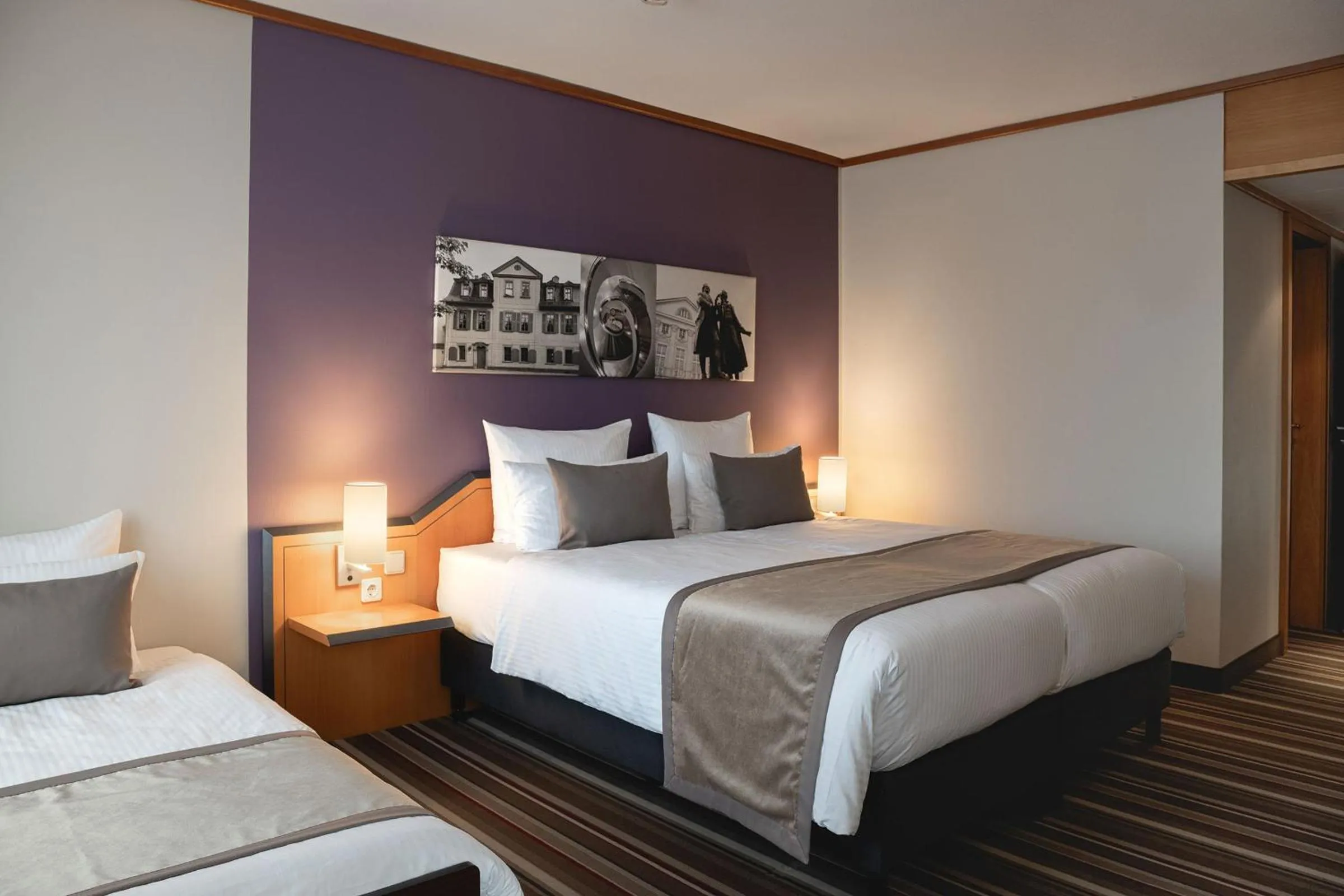 Photo of the whole room, Bed in Leonardo Hotel Weimar