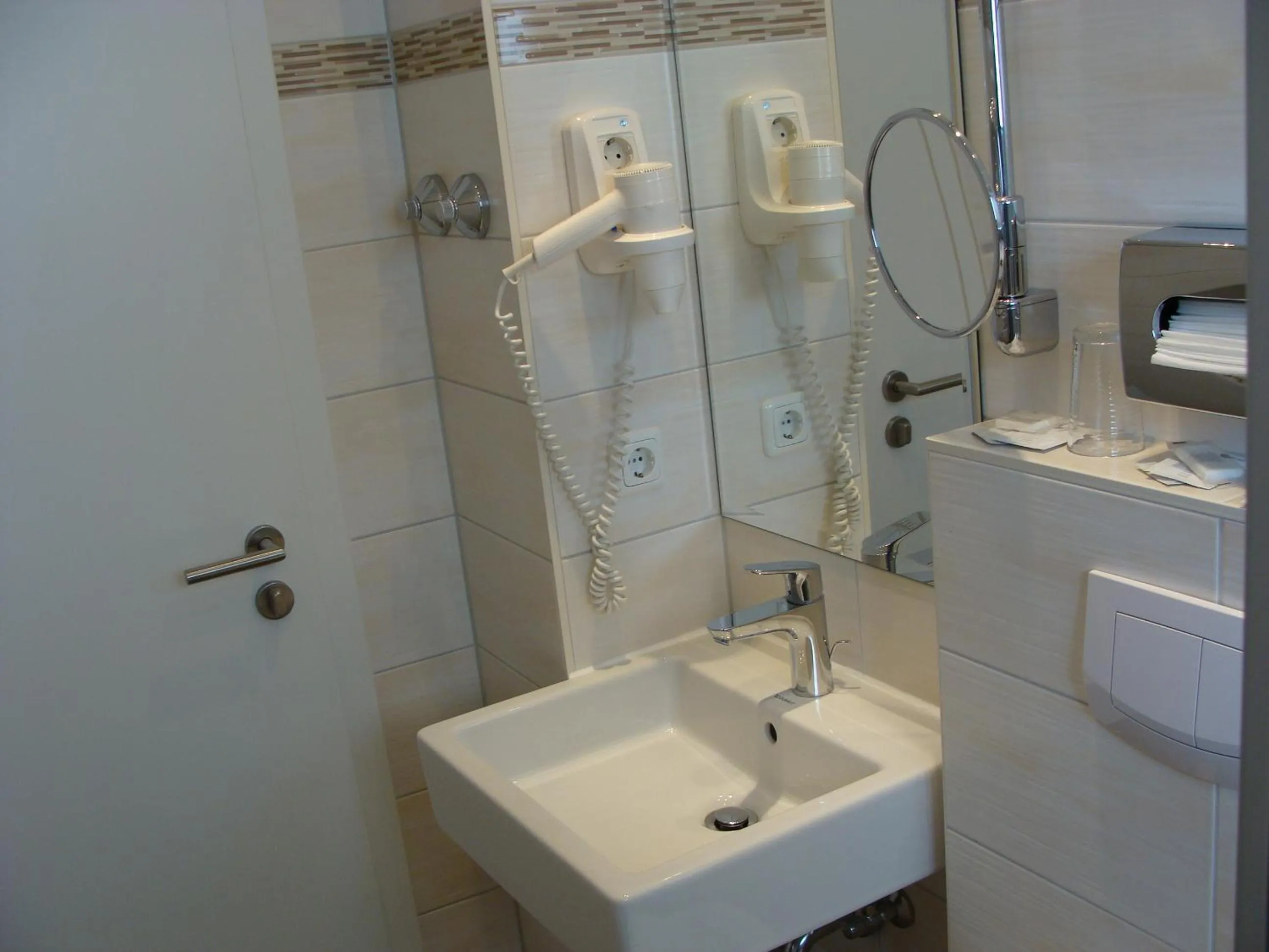 Shower in Hotel Löhr