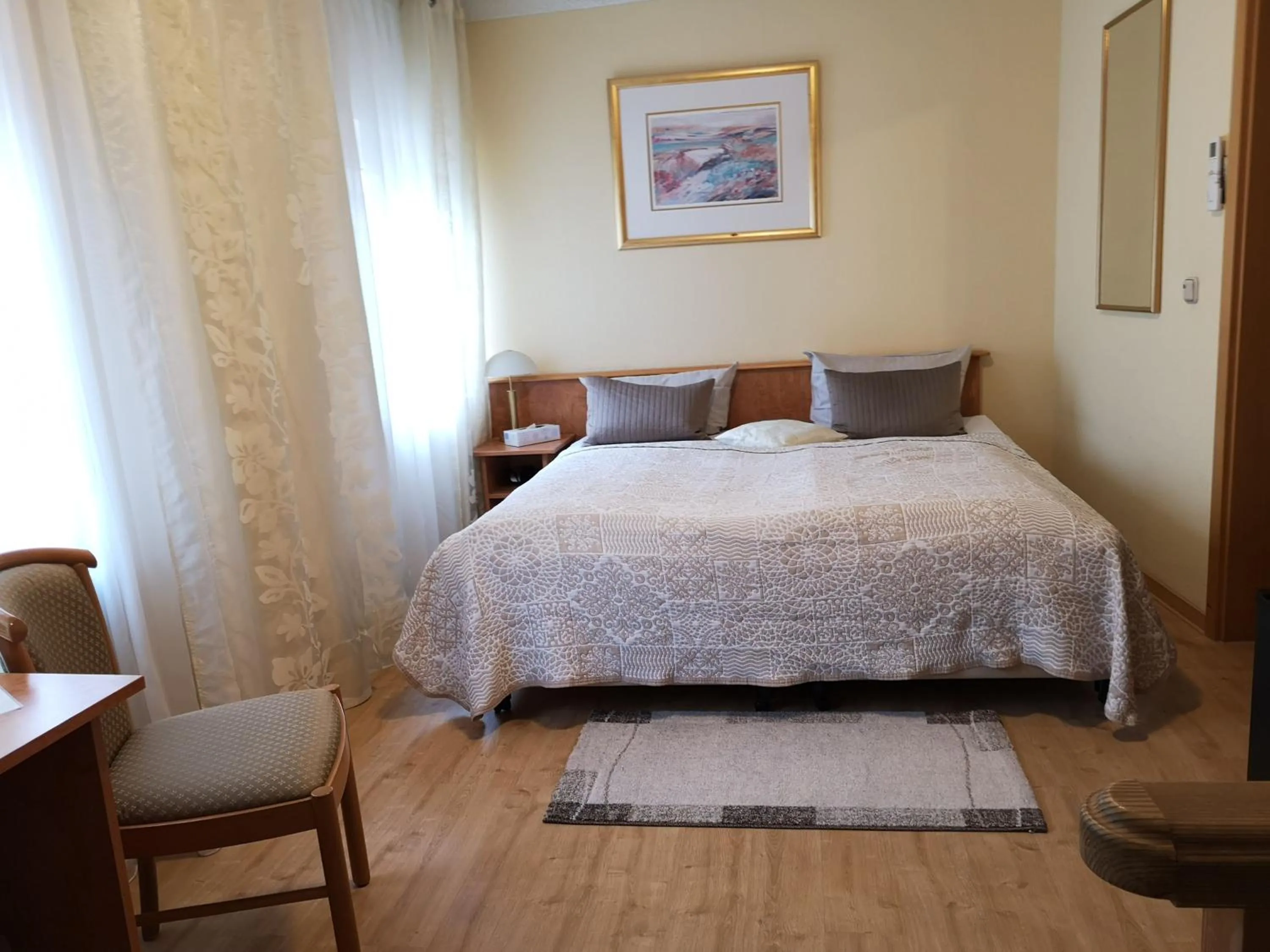 Photo of the whole room, Bed in Hotel Löhr