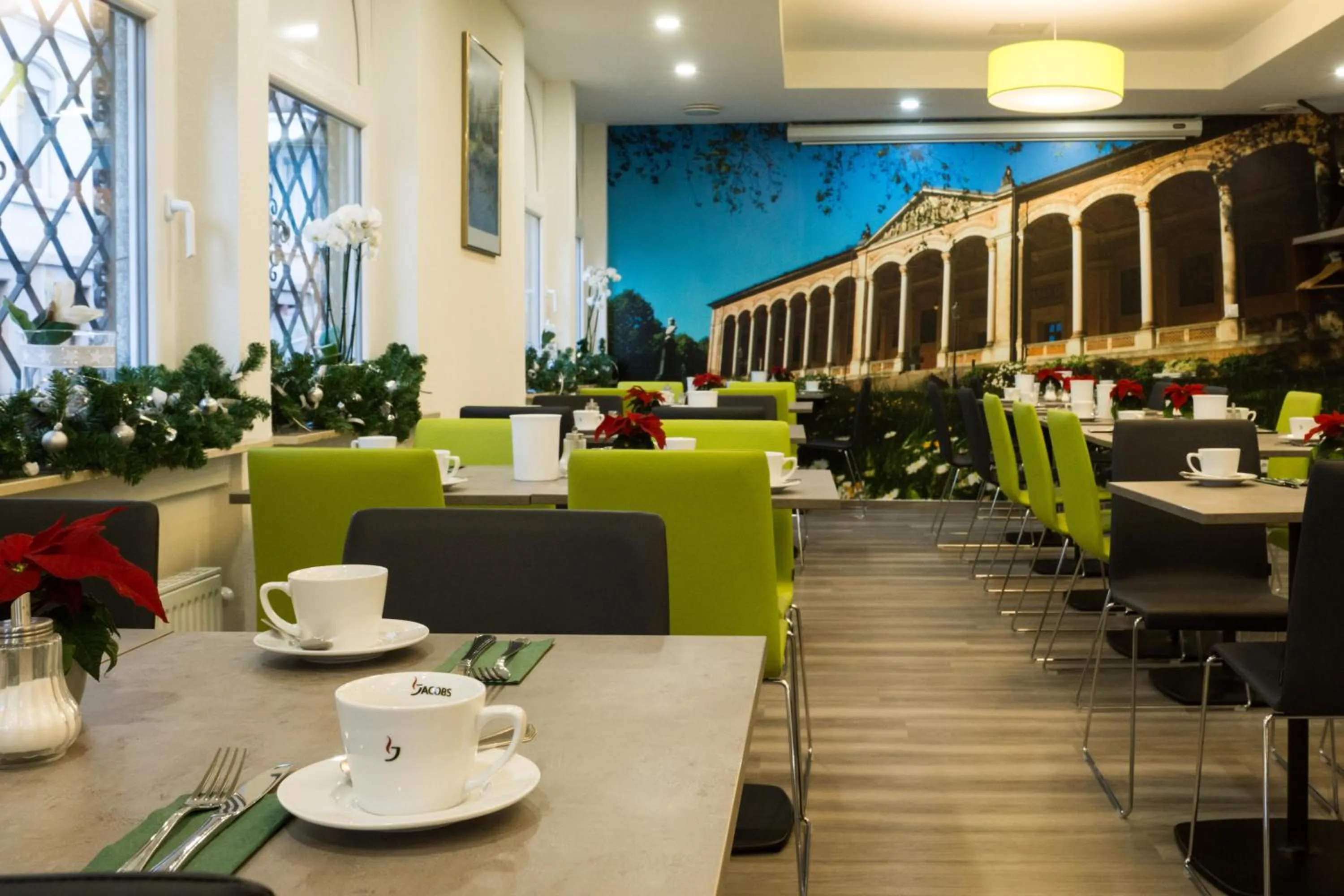 Restaurant/places to eat in Hotel Löhr