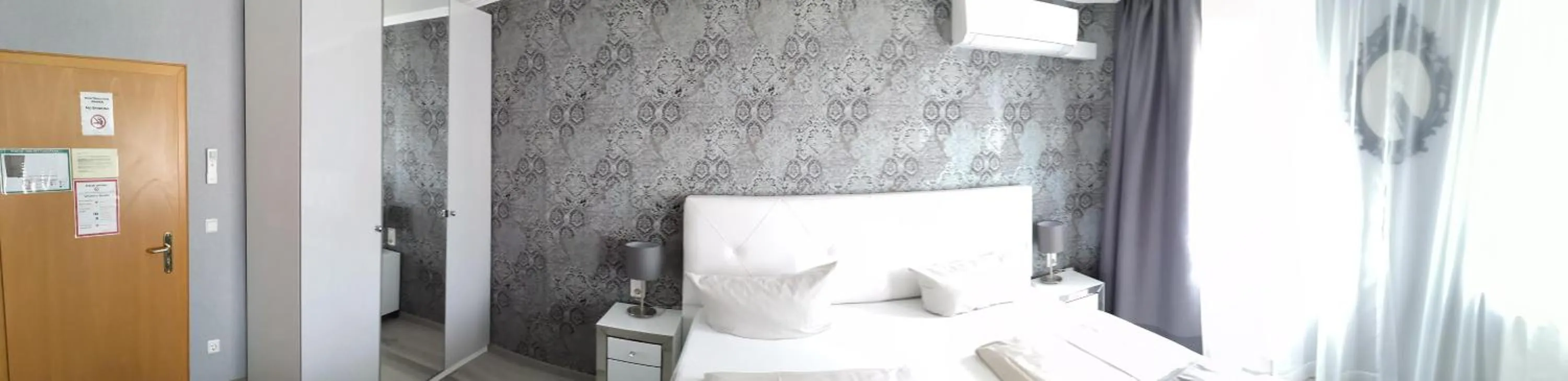 Living room, Bed in Hotel Löhr