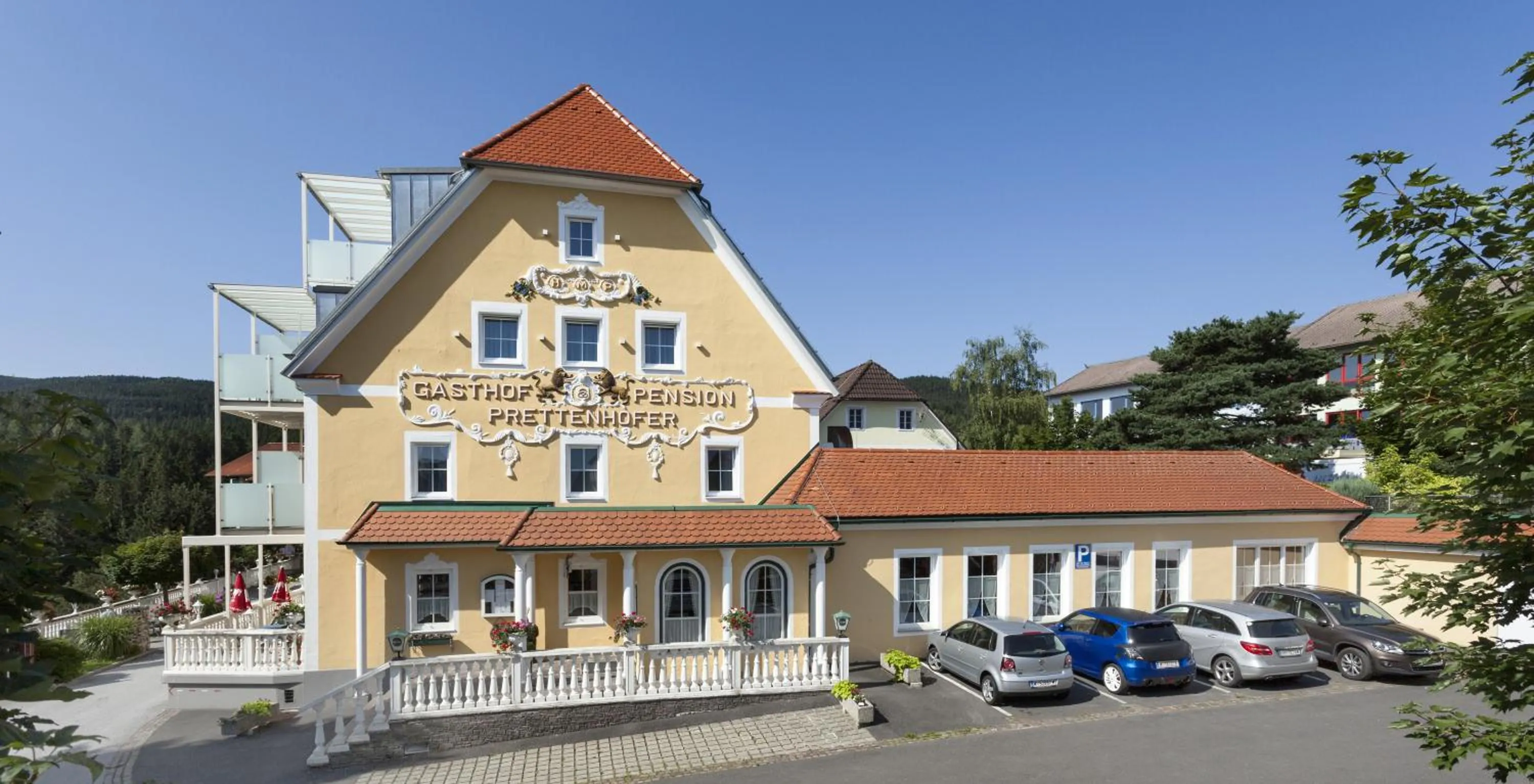 Facade/entrance in Joglland Hotel Prettenhofer
