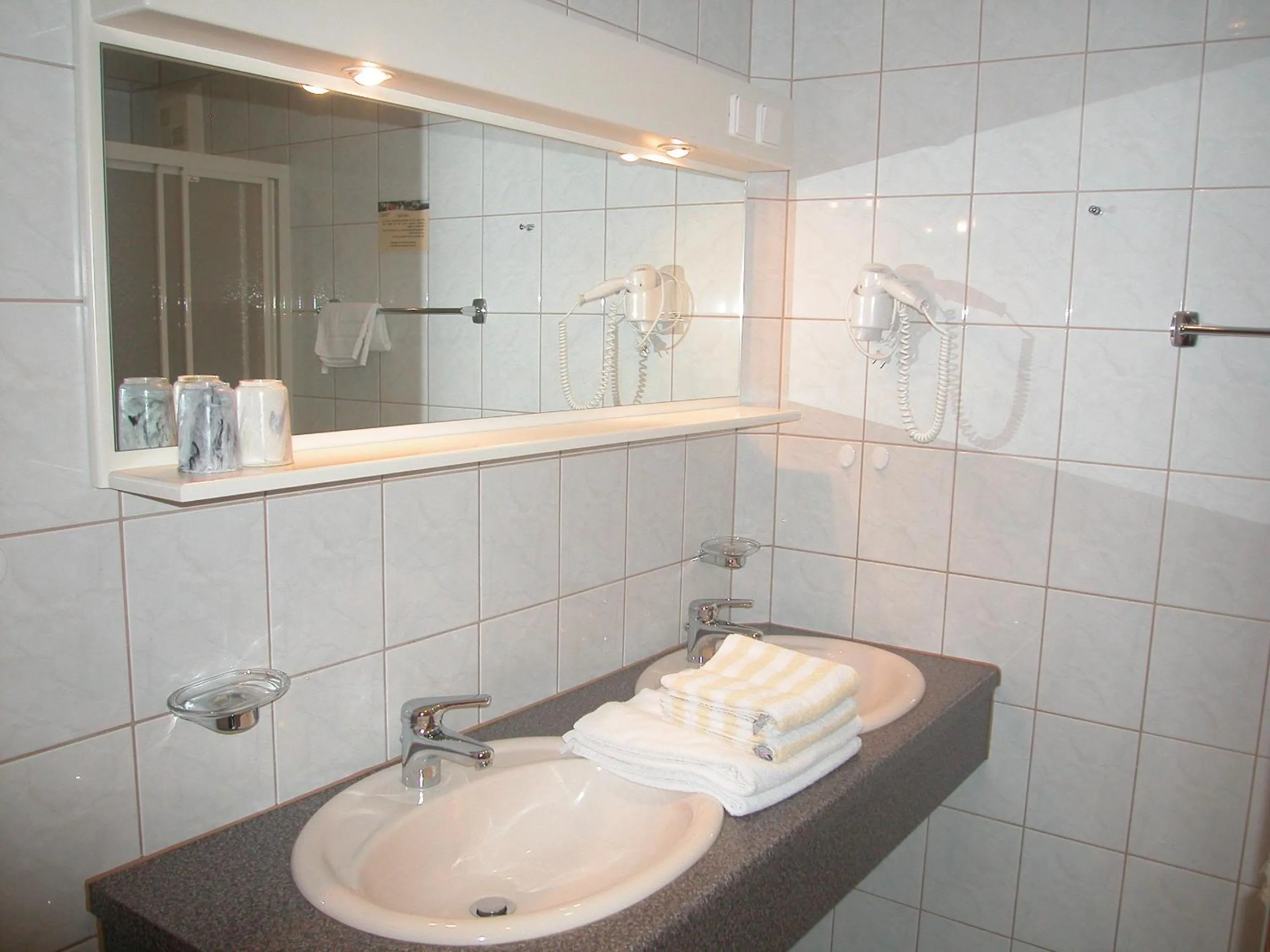 Shower in Joglland Hotel Prettenhofer