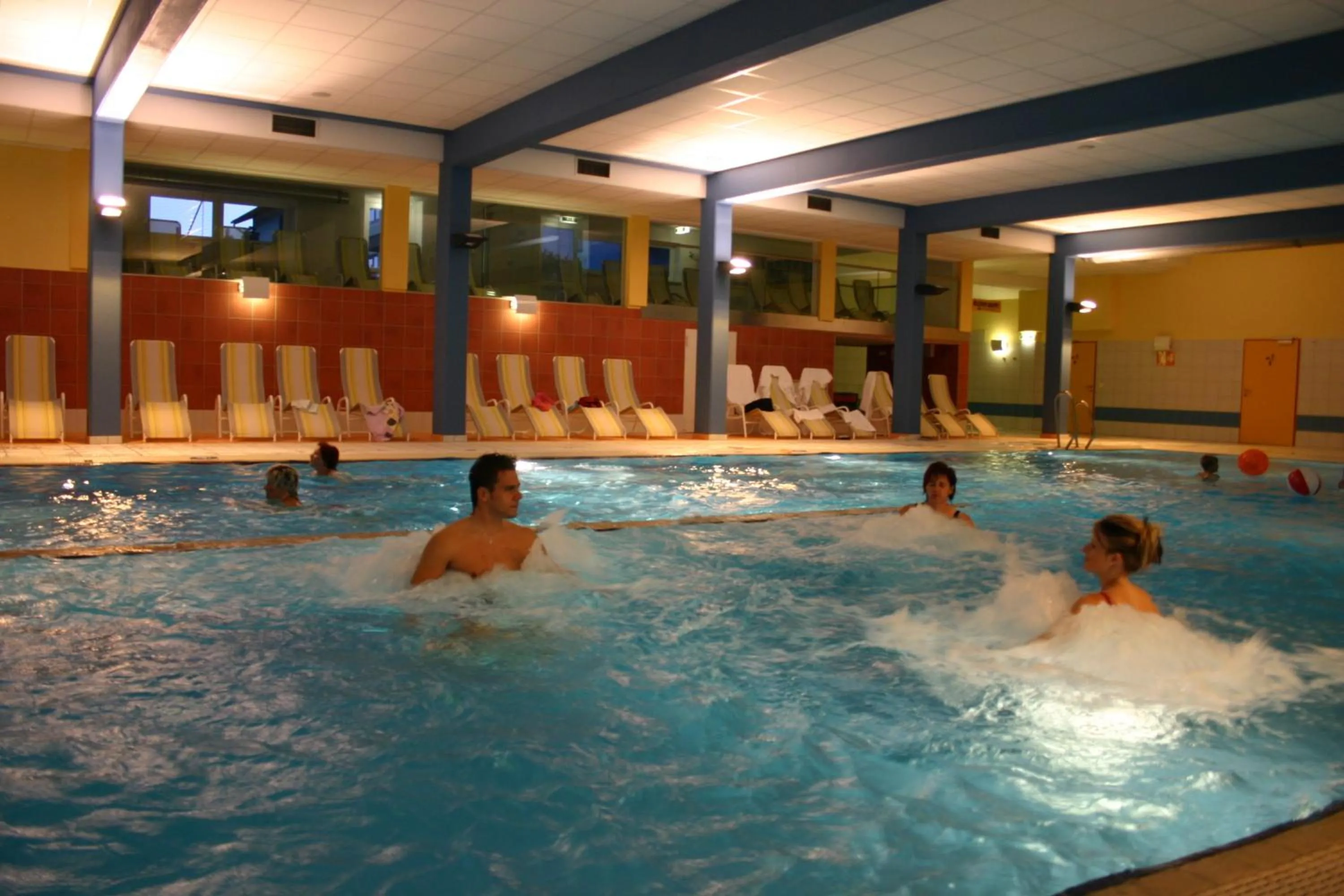 Swimming pool in Joglland Hotel Prettenhofer