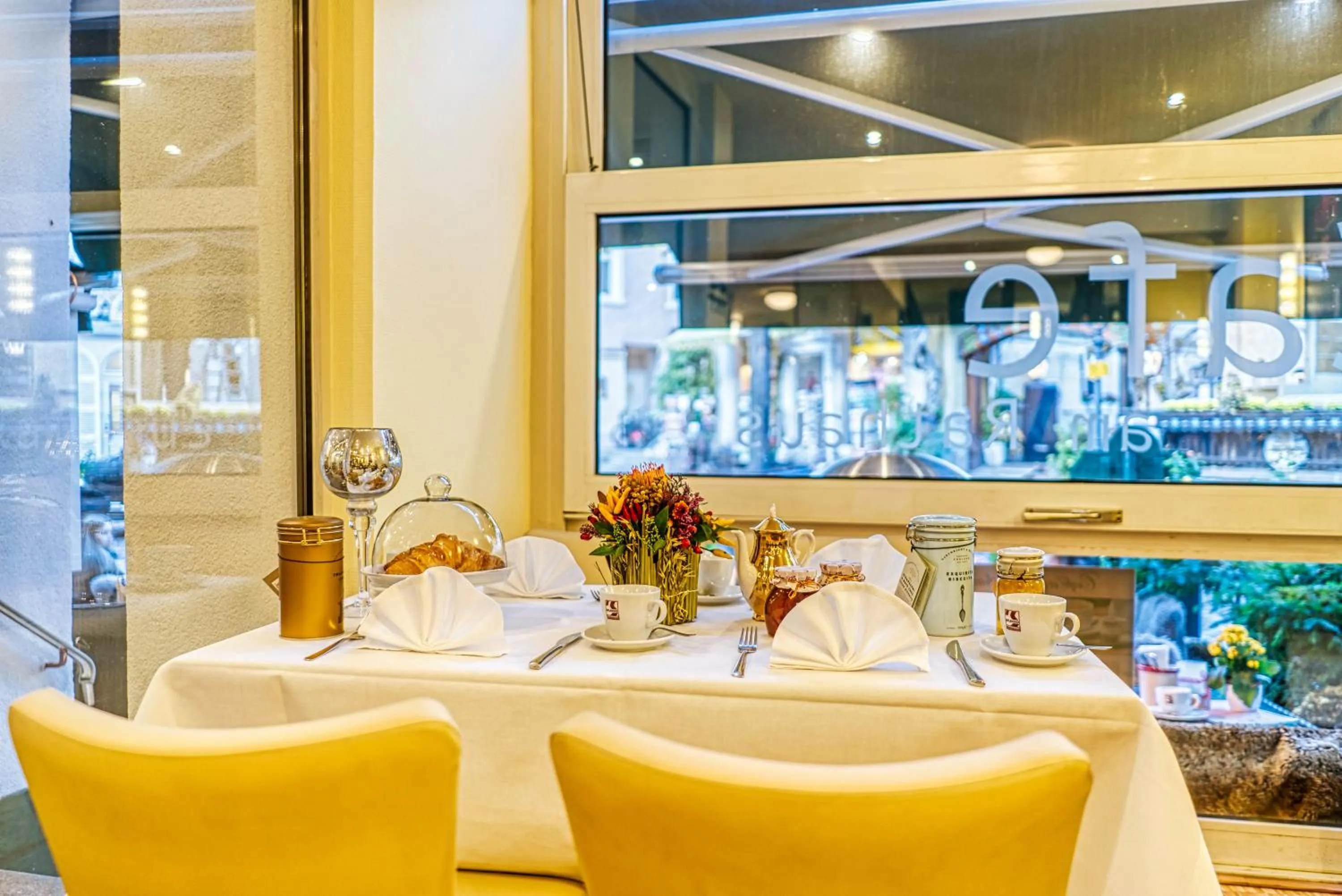 Food and drinks in Hotel Laterne