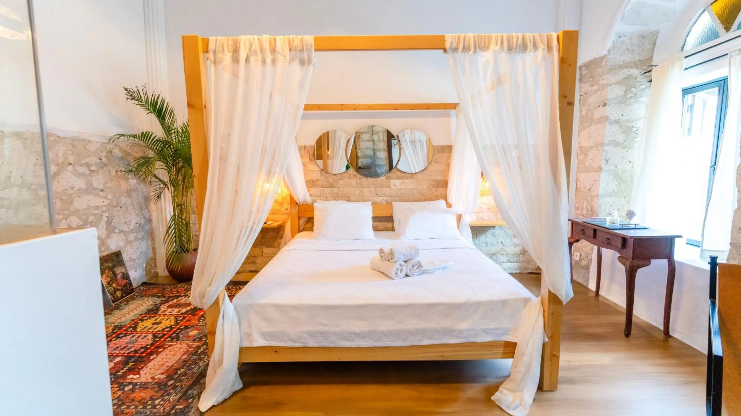 Bed in Woodstock Alaçatı