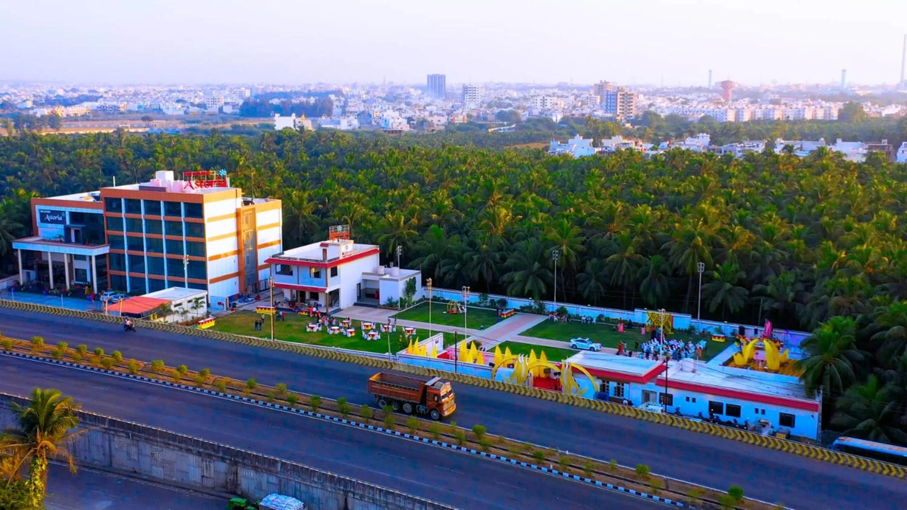 THE GRAND ASTORIA SOMANTH by Shivalaya Darshanam