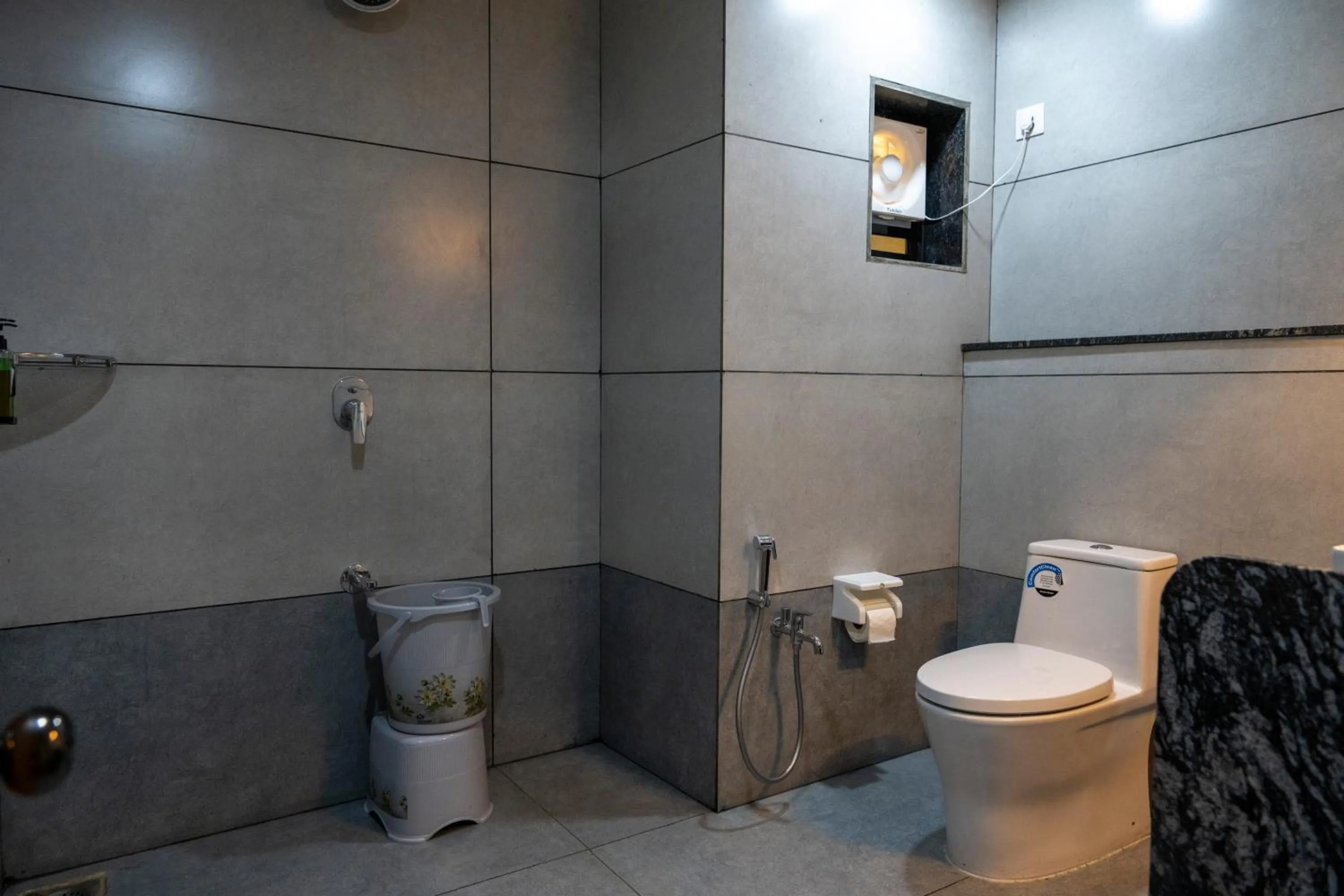 Bathroom in THE GRAND ASTORIA SOMANTH by Shivalaya Darshanam