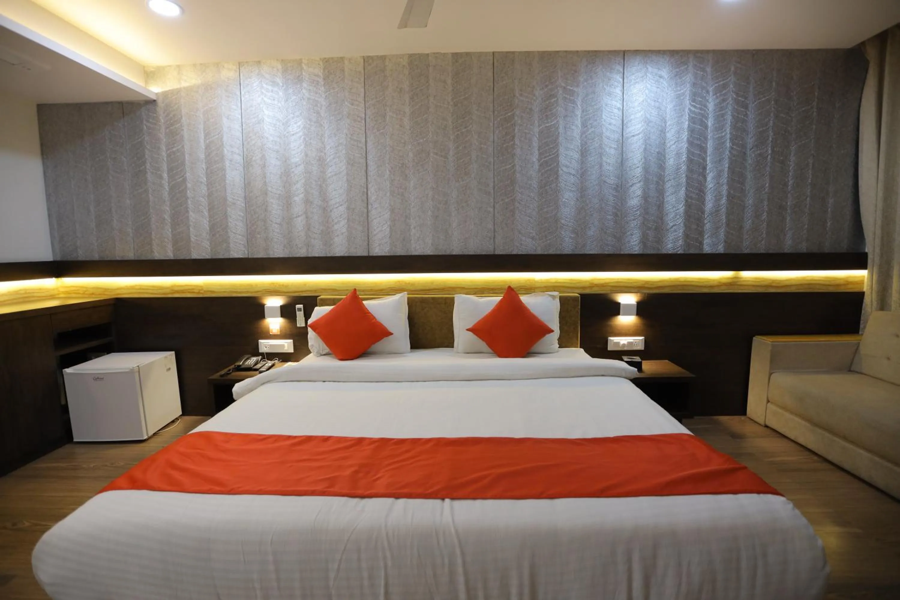 Bed in THE GRAND ASTORIA SOMANTH by Shivalaya Darshanam