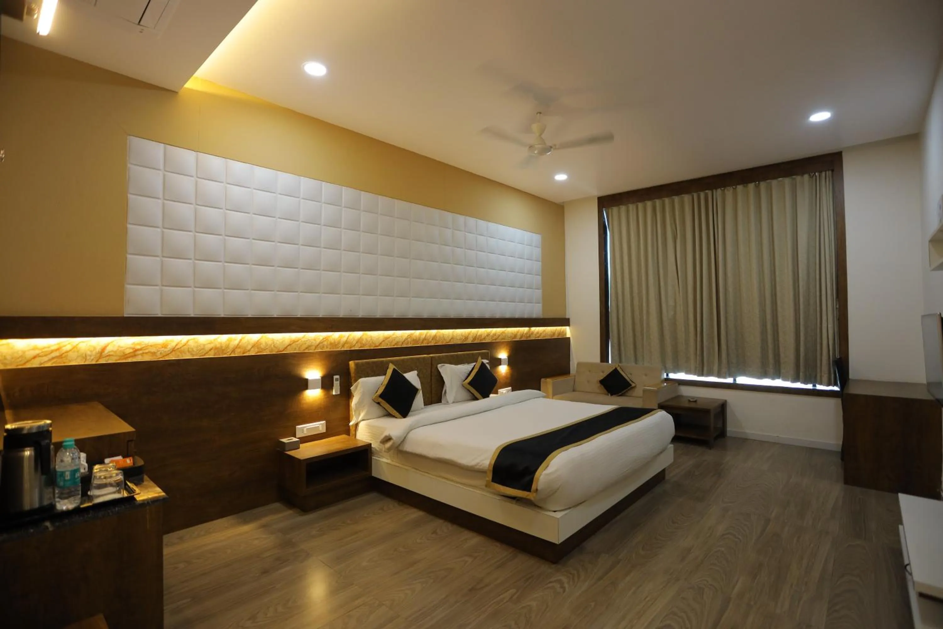 Bedroom, Bed in THE GRAND ASTORIA SOMANTH by Shivalaya Darshanam