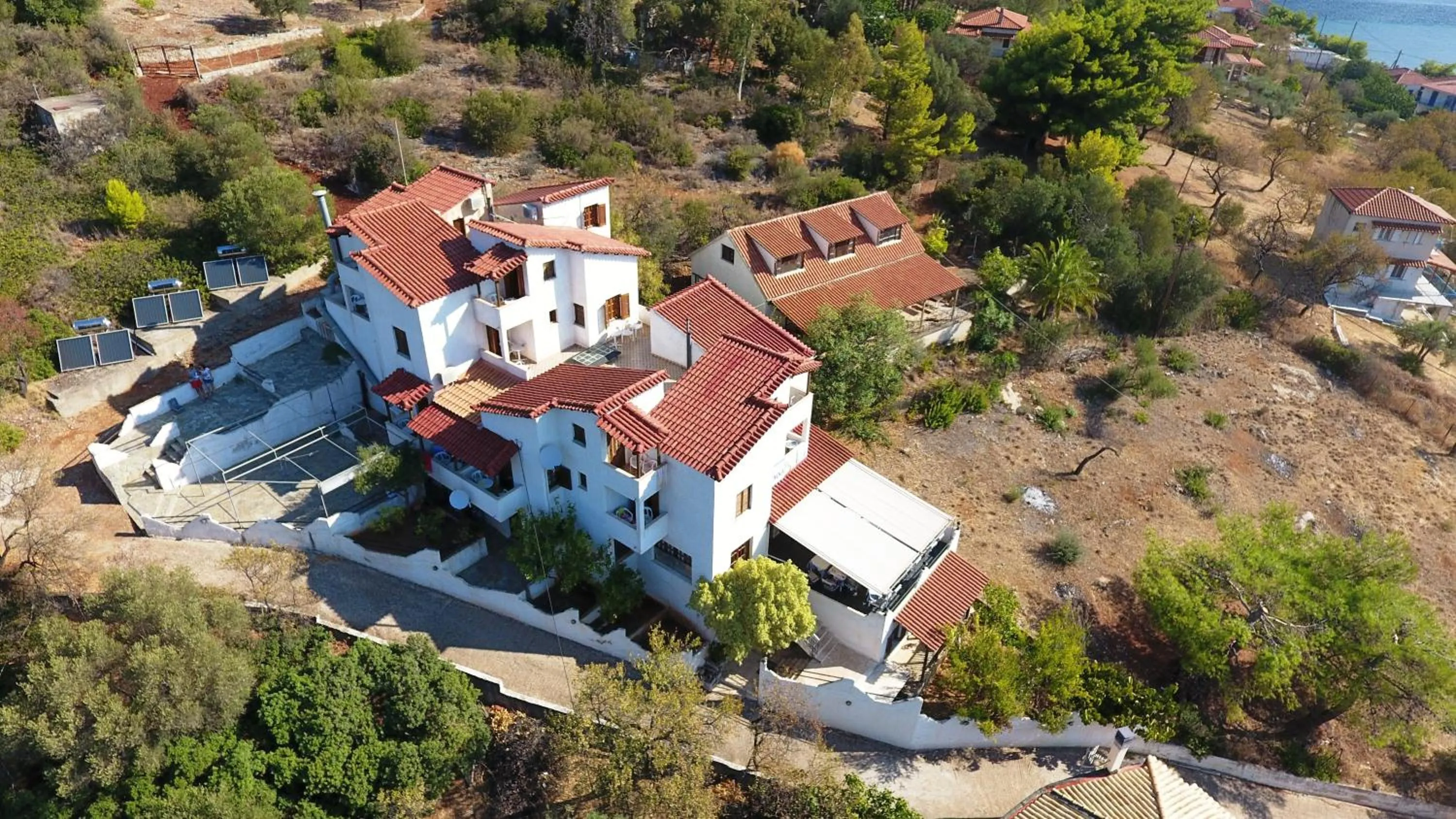 Bird's eye view in Drymna