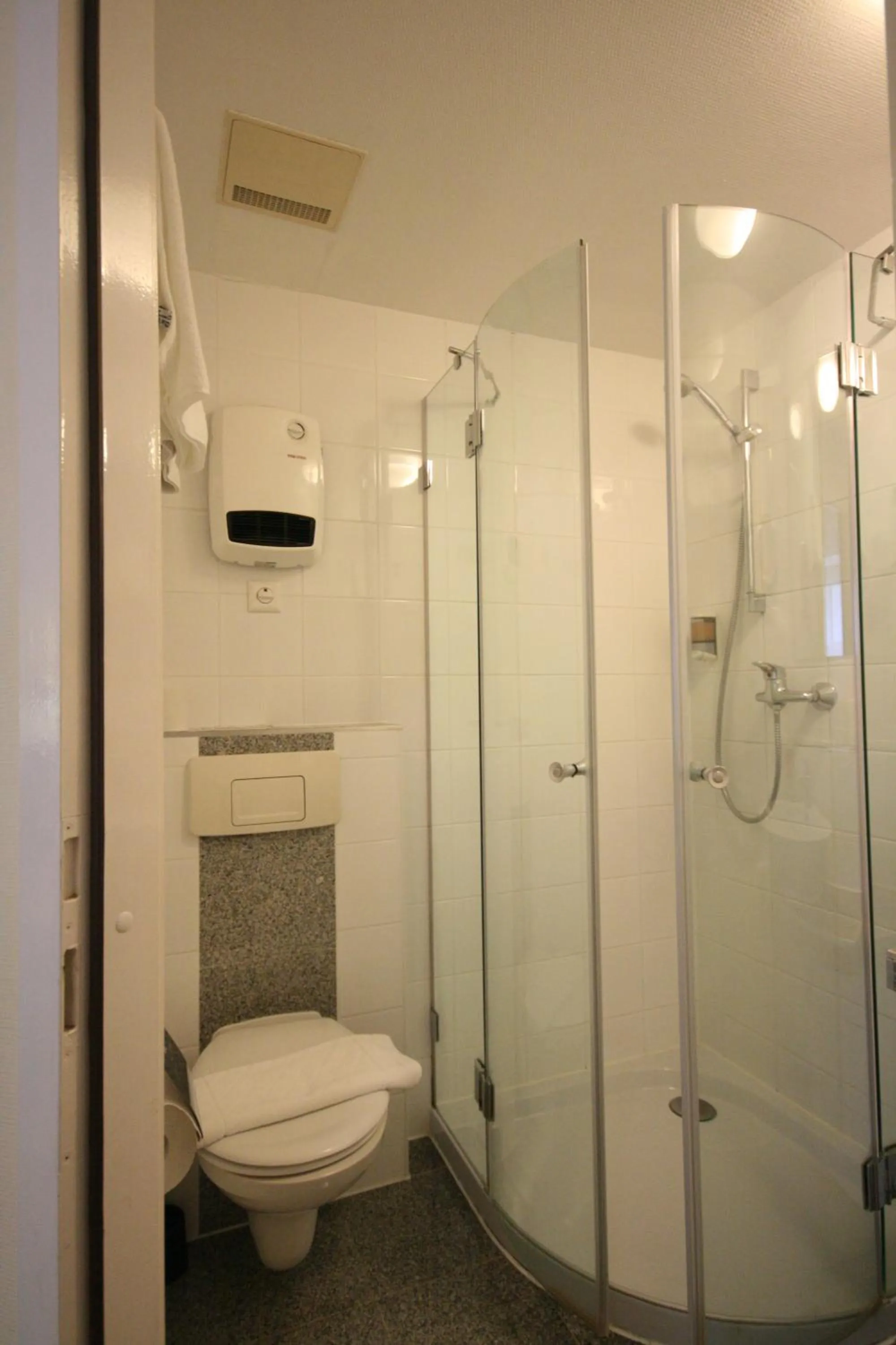 Photo of the whole room in Altstadt Hotel