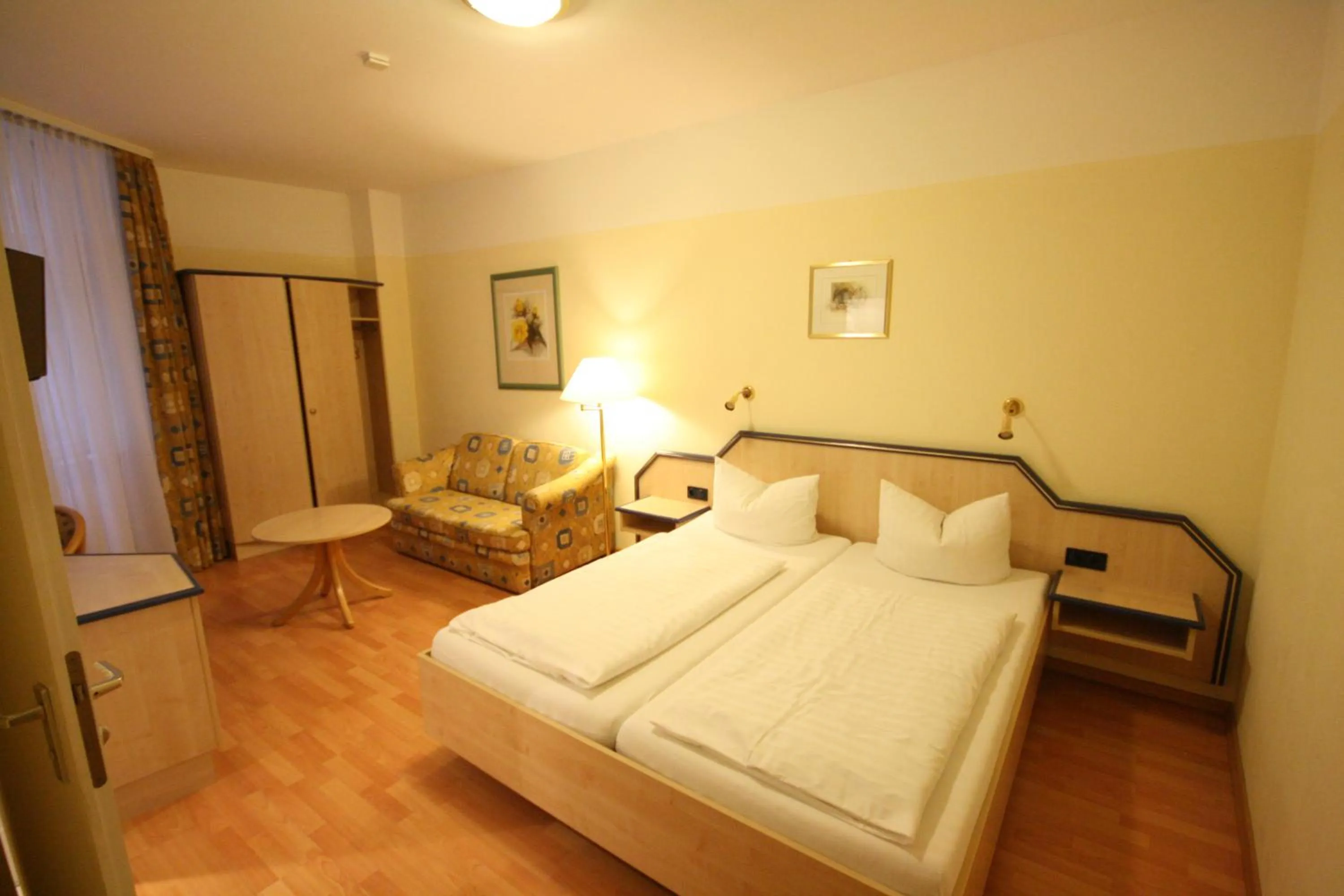 Photo of the whole room, Bed in Altstadt Hotel