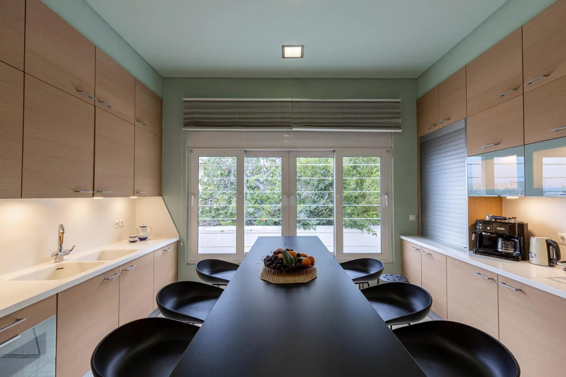 Coffee/tea facilities in BEDWAVE Seaside Mansion