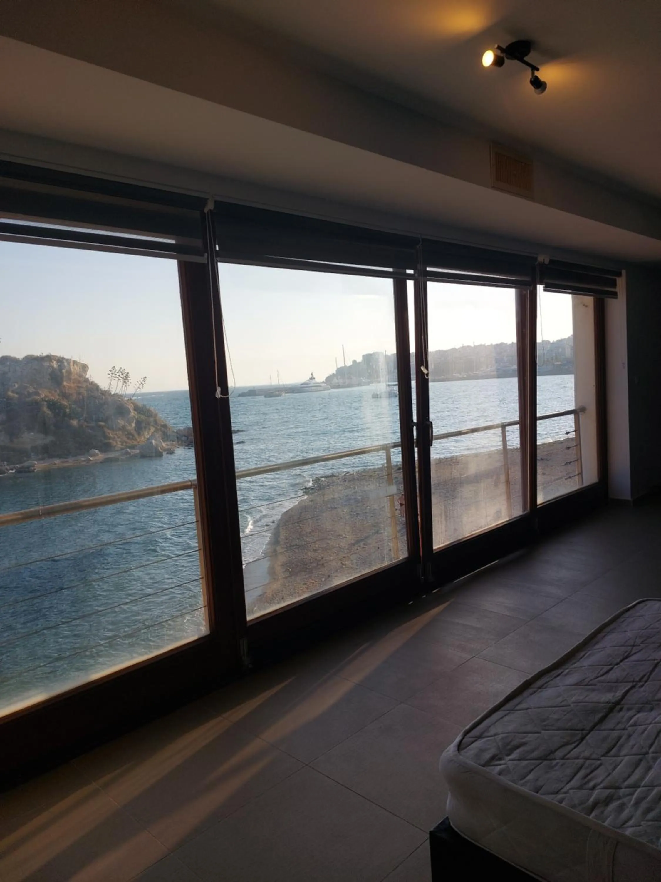 Bed in BEDWAVE Seaside Mansion