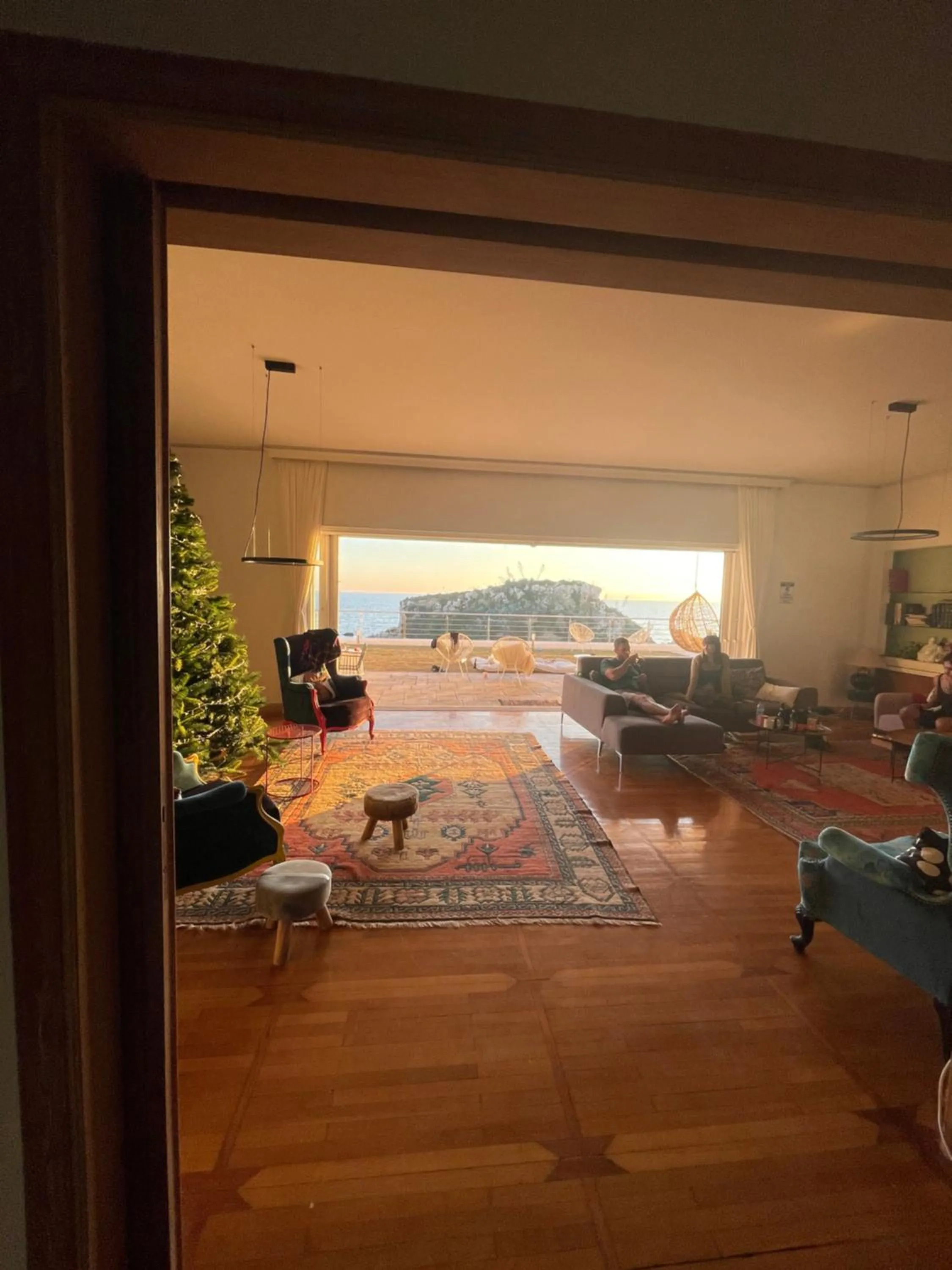 Living room in BEDWAVE Seaside Mansion