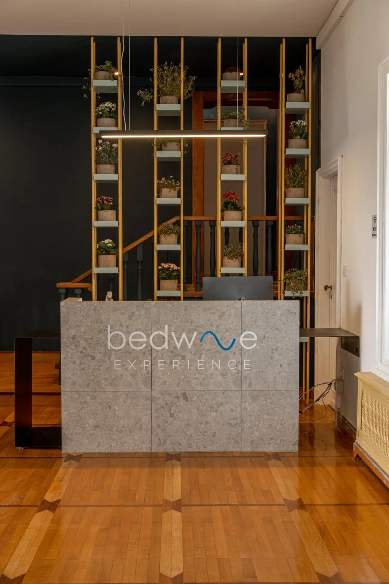 BEDWAVE Seaside Mansion