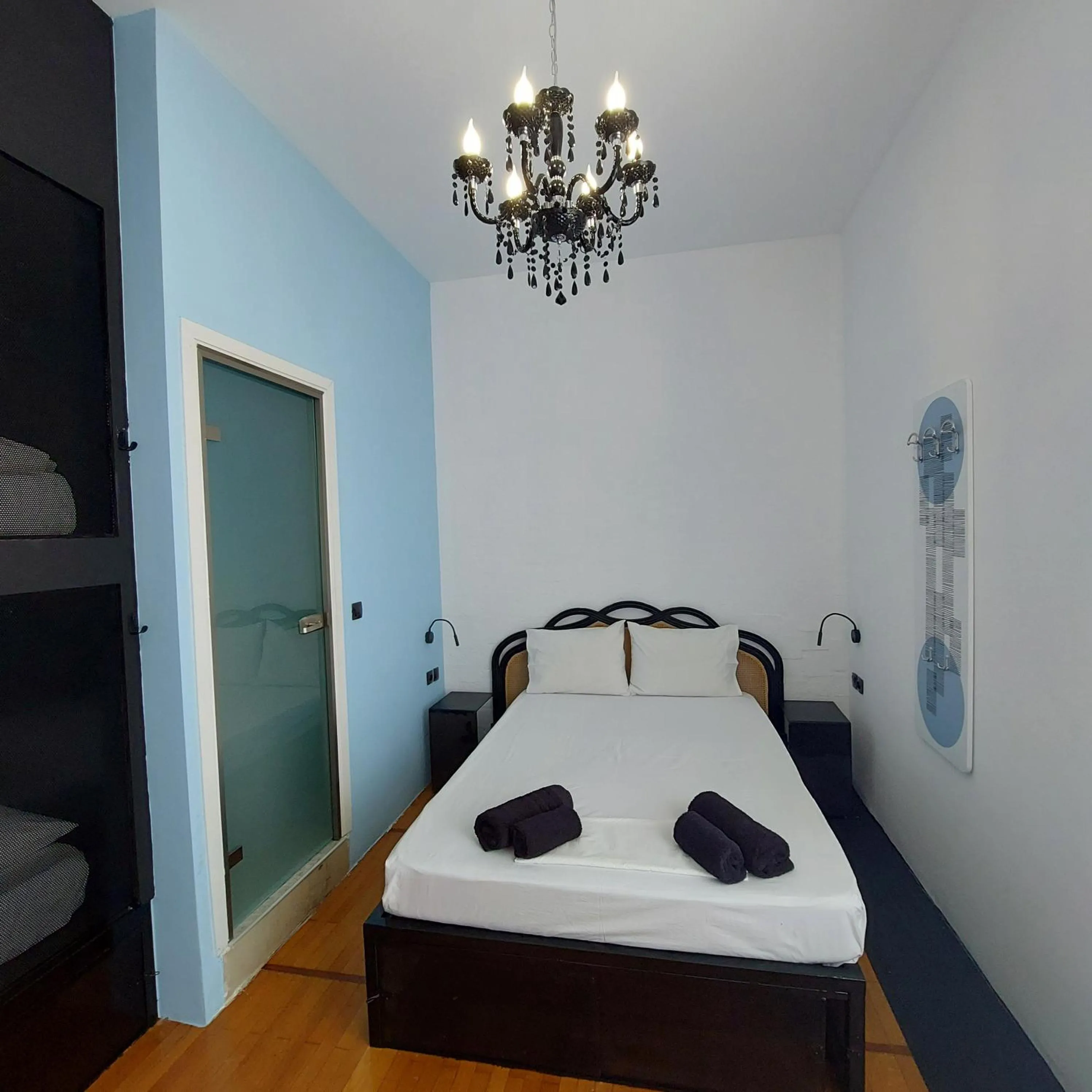 Bedroom, Bed in BEDWAVE Seaside Mansion