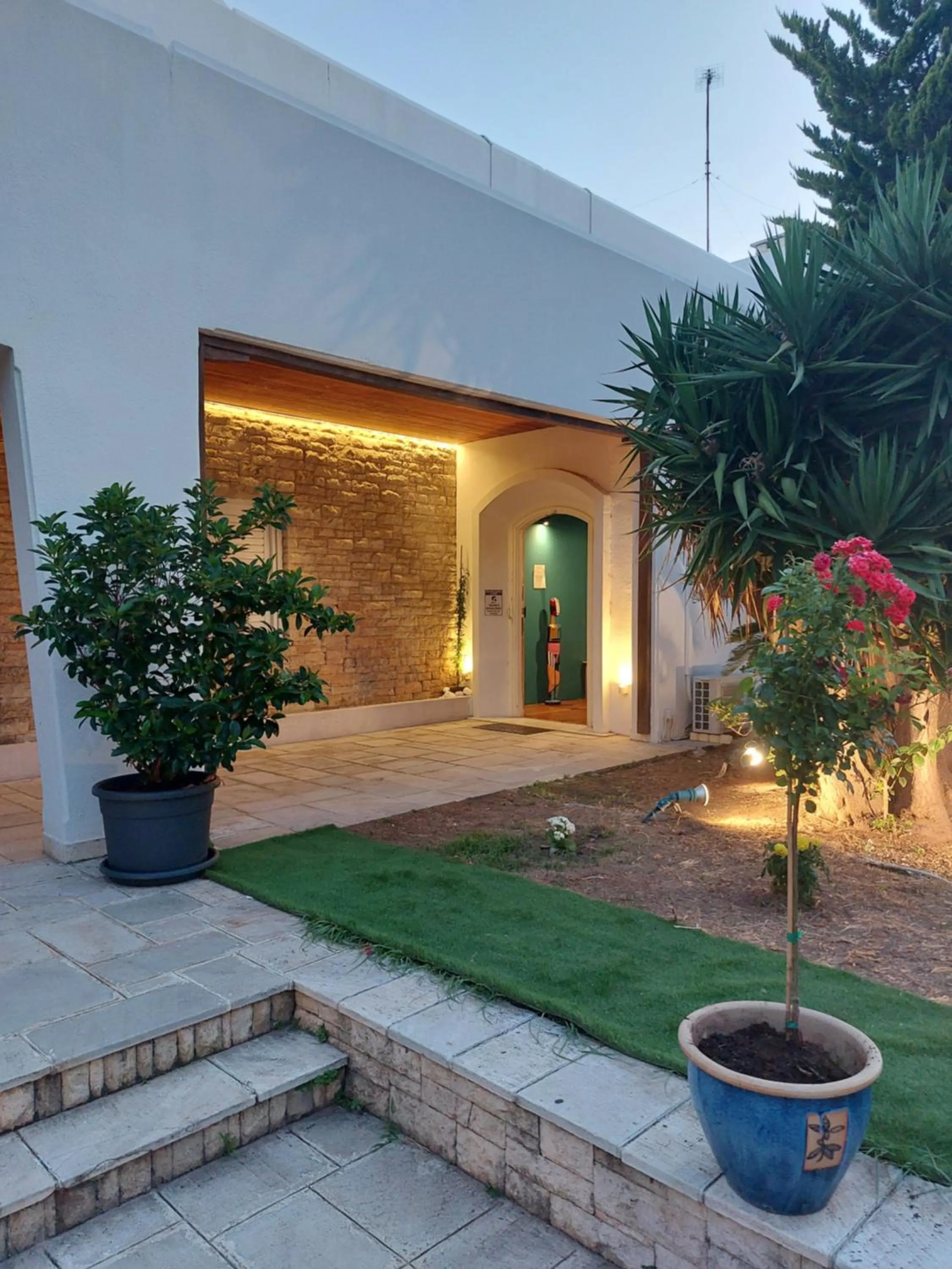 Property building in BEDWAVE Seaside Mansion
