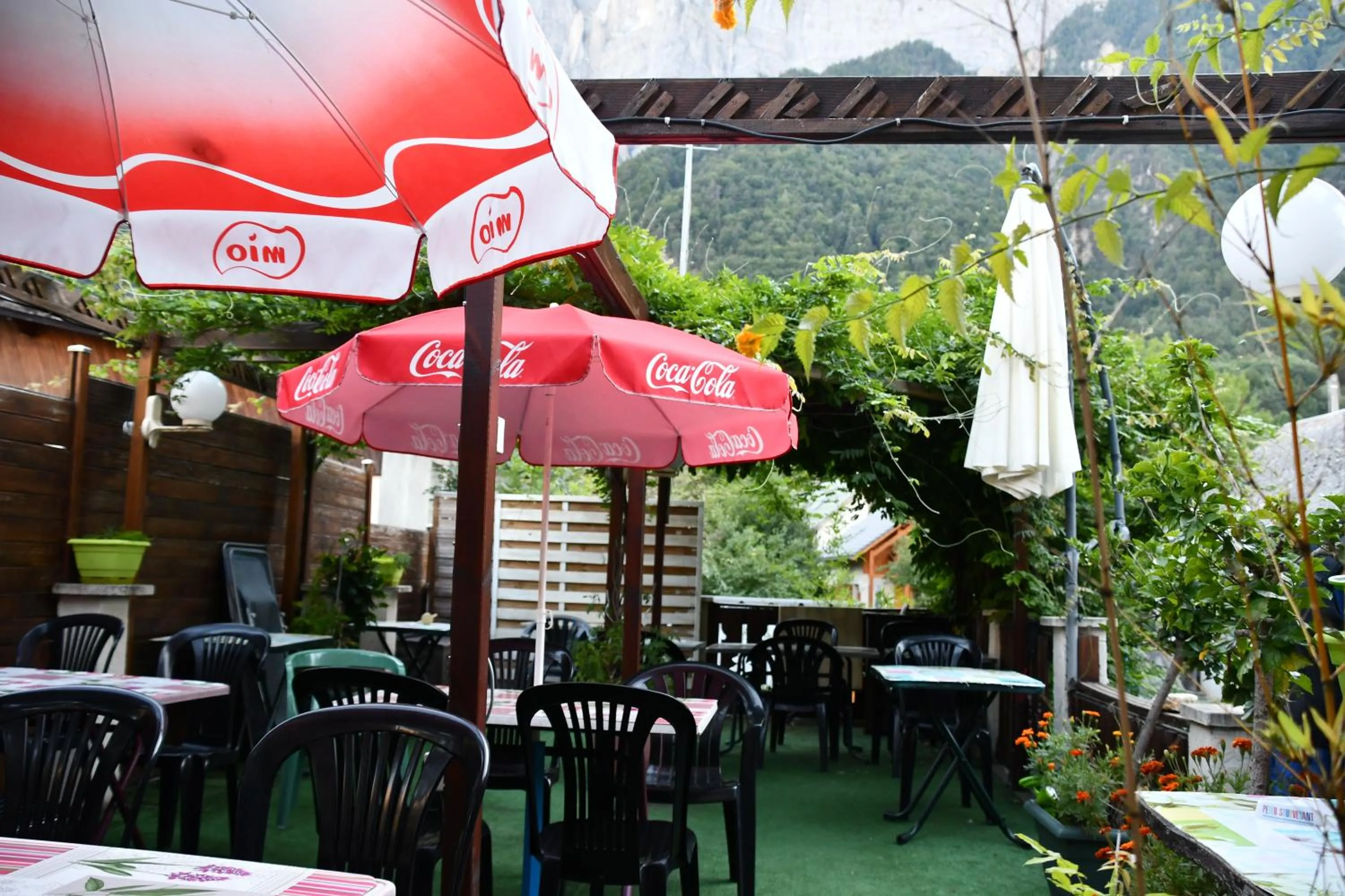 Property building in Hotel Le Terminus