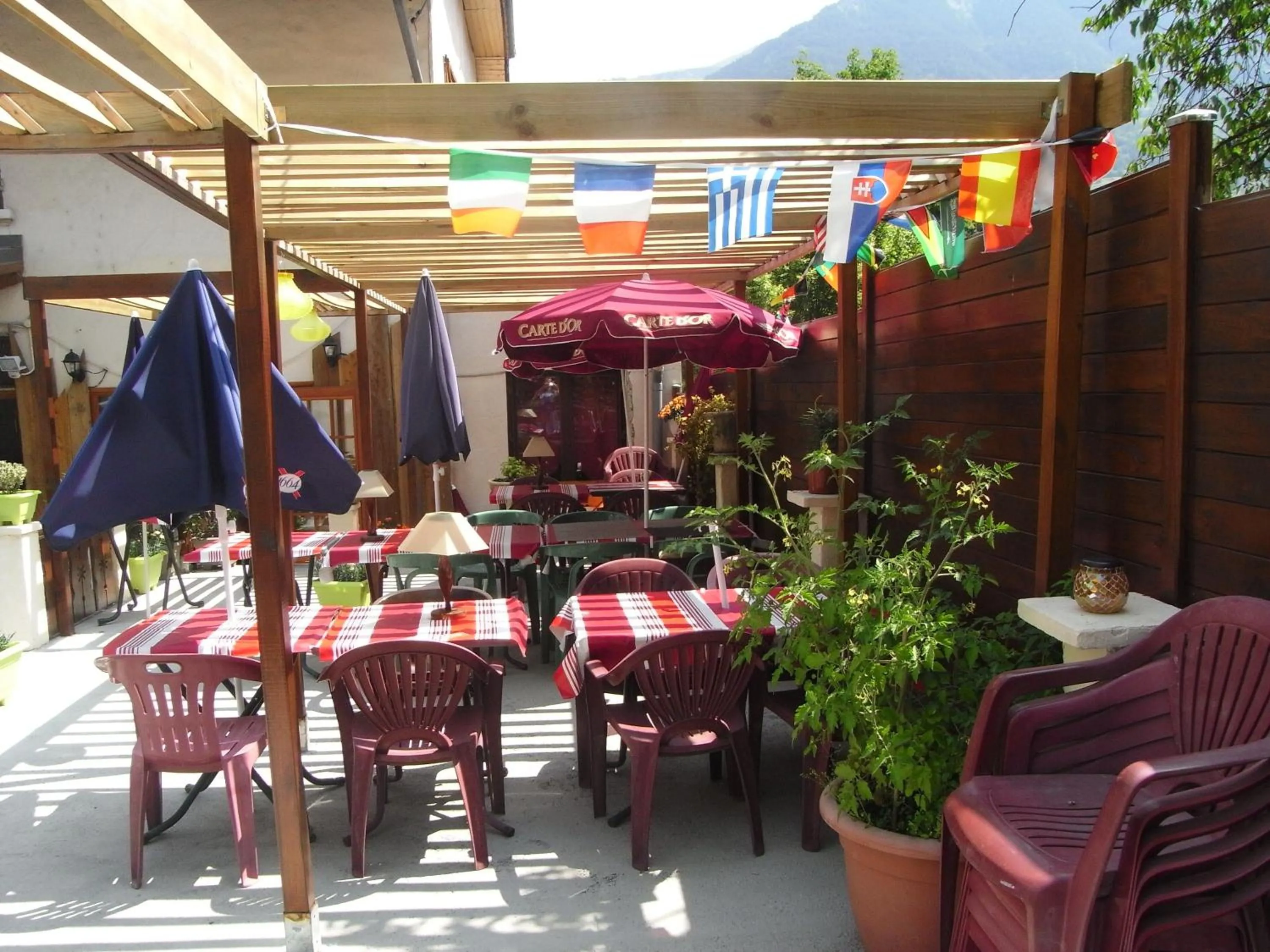 Restaurant/places to eat in Hotel Le Terminus