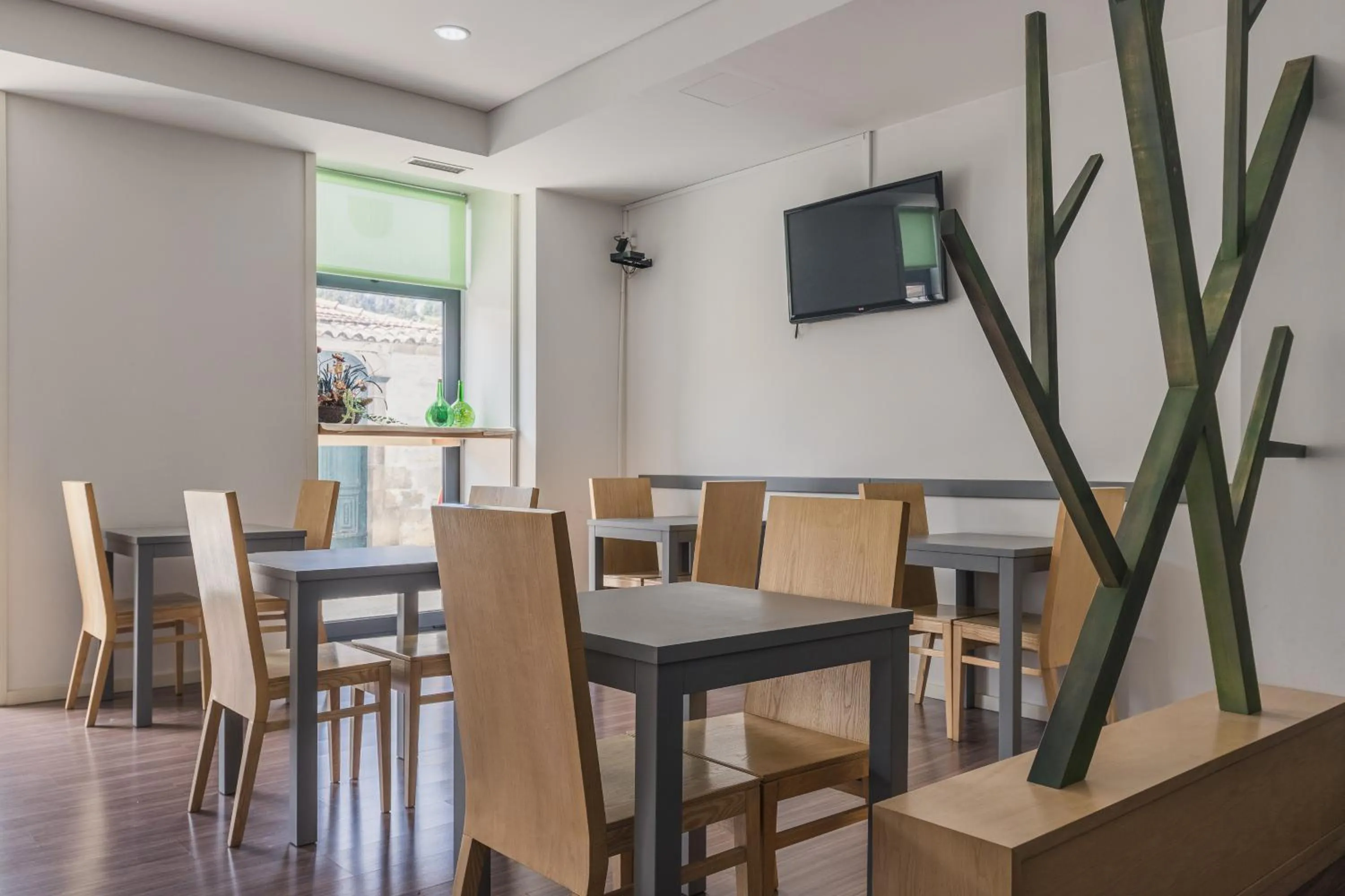 Restaurant/places to eat in Hotel Comércio