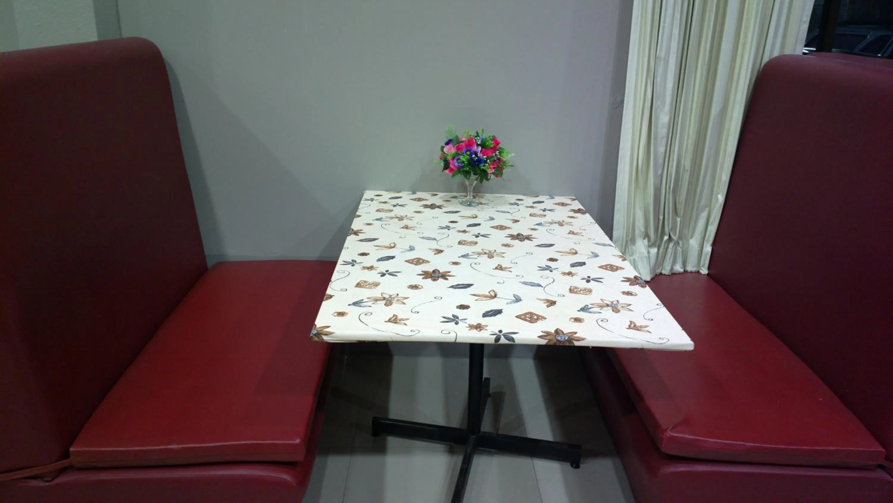 Restaurant/places to eat in Hua Hin Euro City Hotel