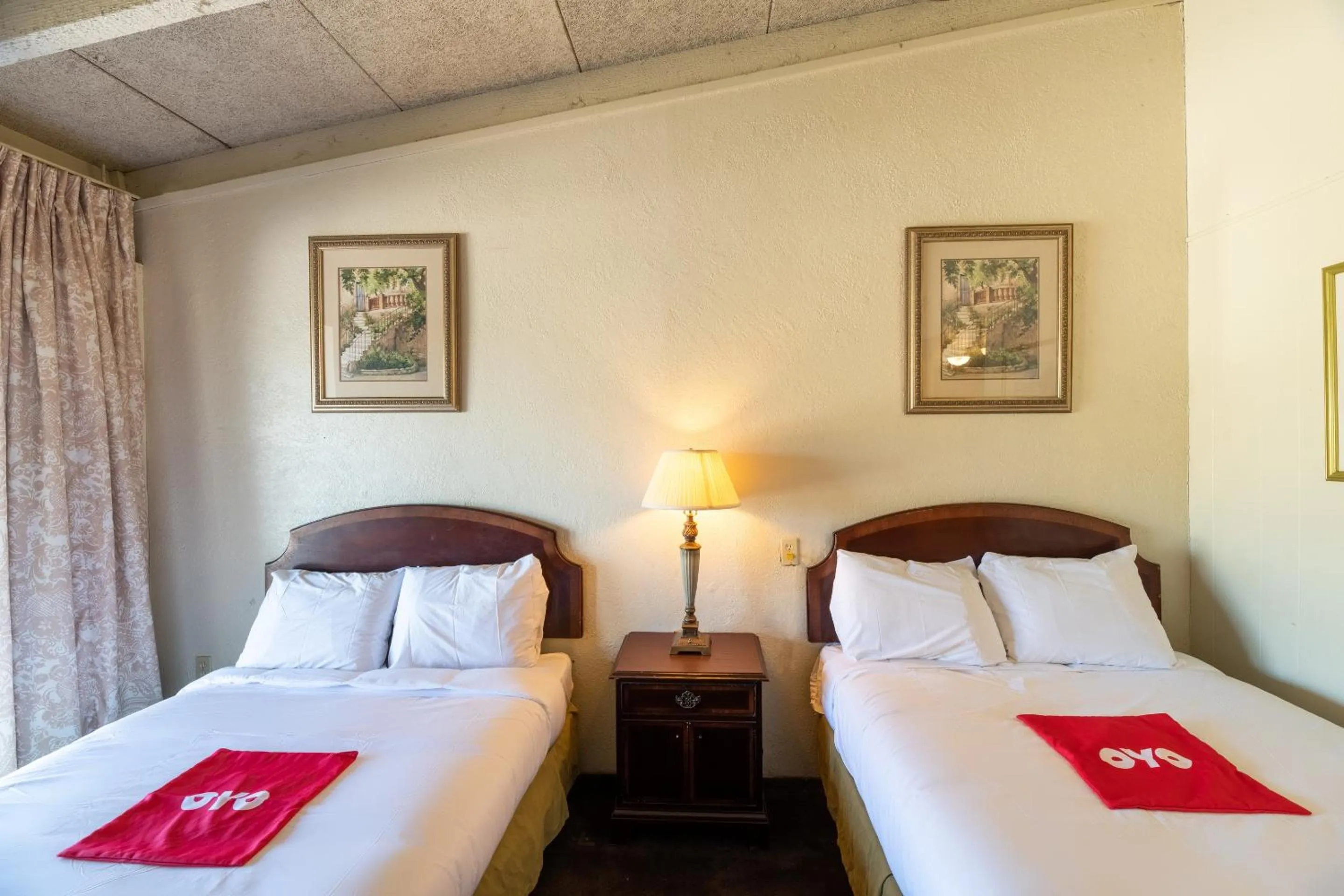 Bedroom in Hotel O Bay City, TX-35