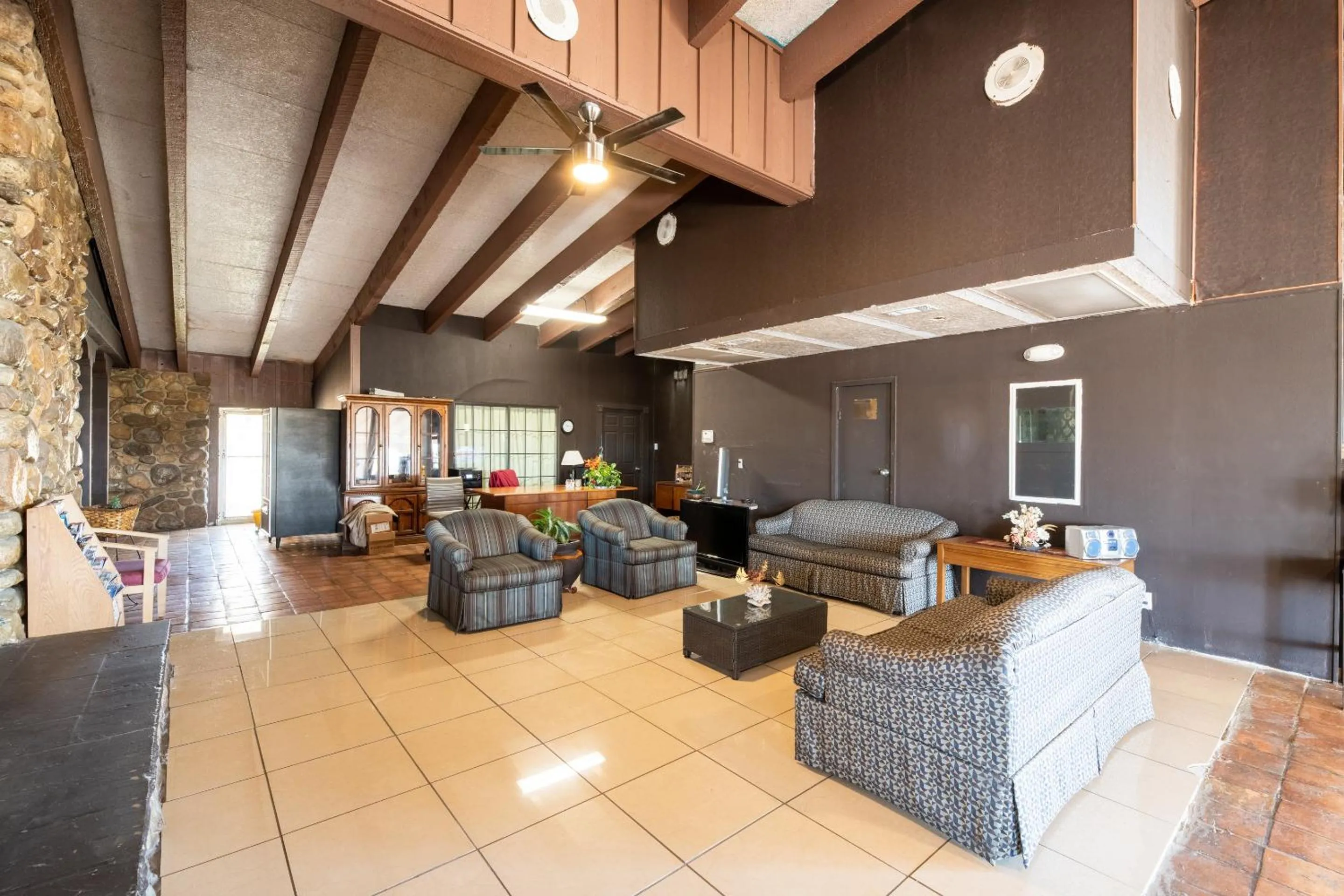 Lobby or reception in Hotel O Bay City, TX-35