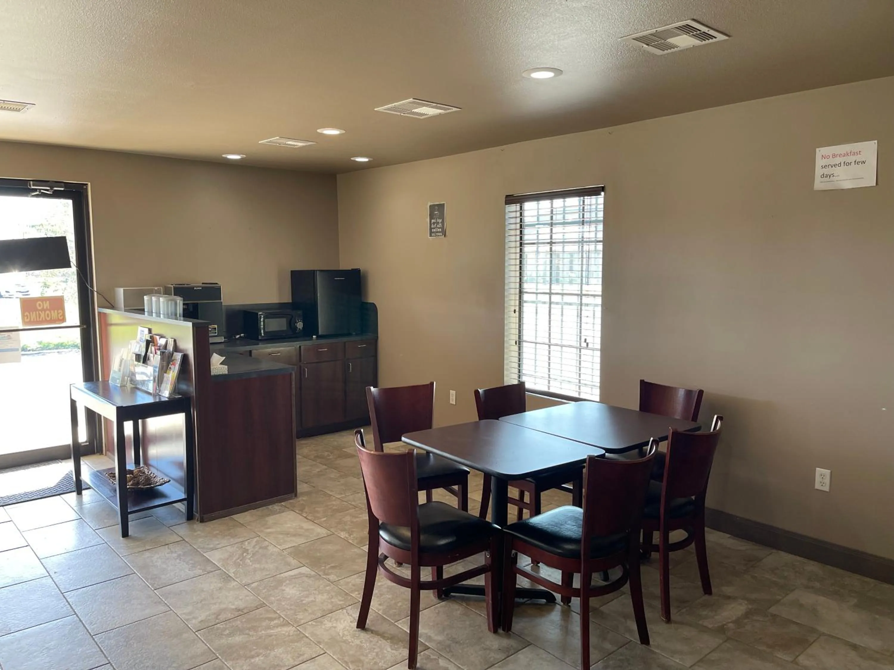 Lobby or reception in Western Inn