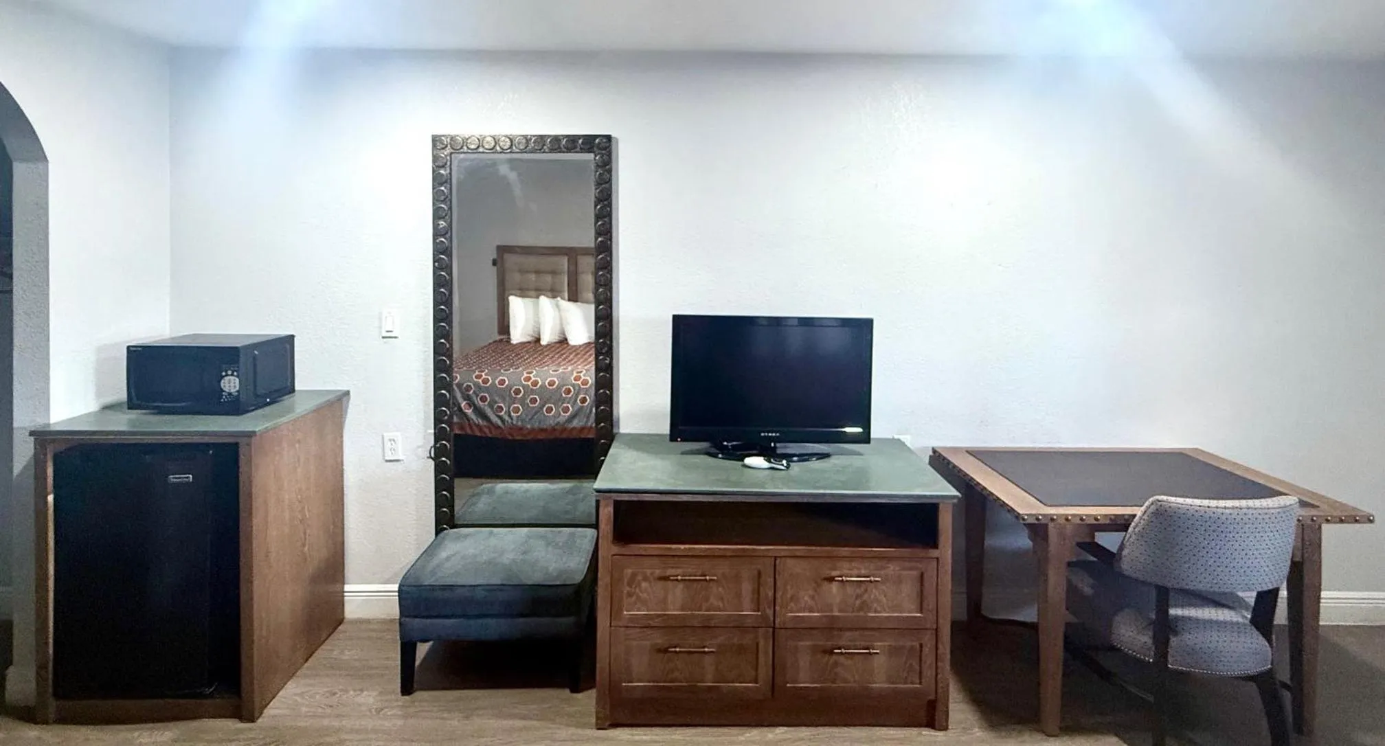 TV and multimedia in Western Inn